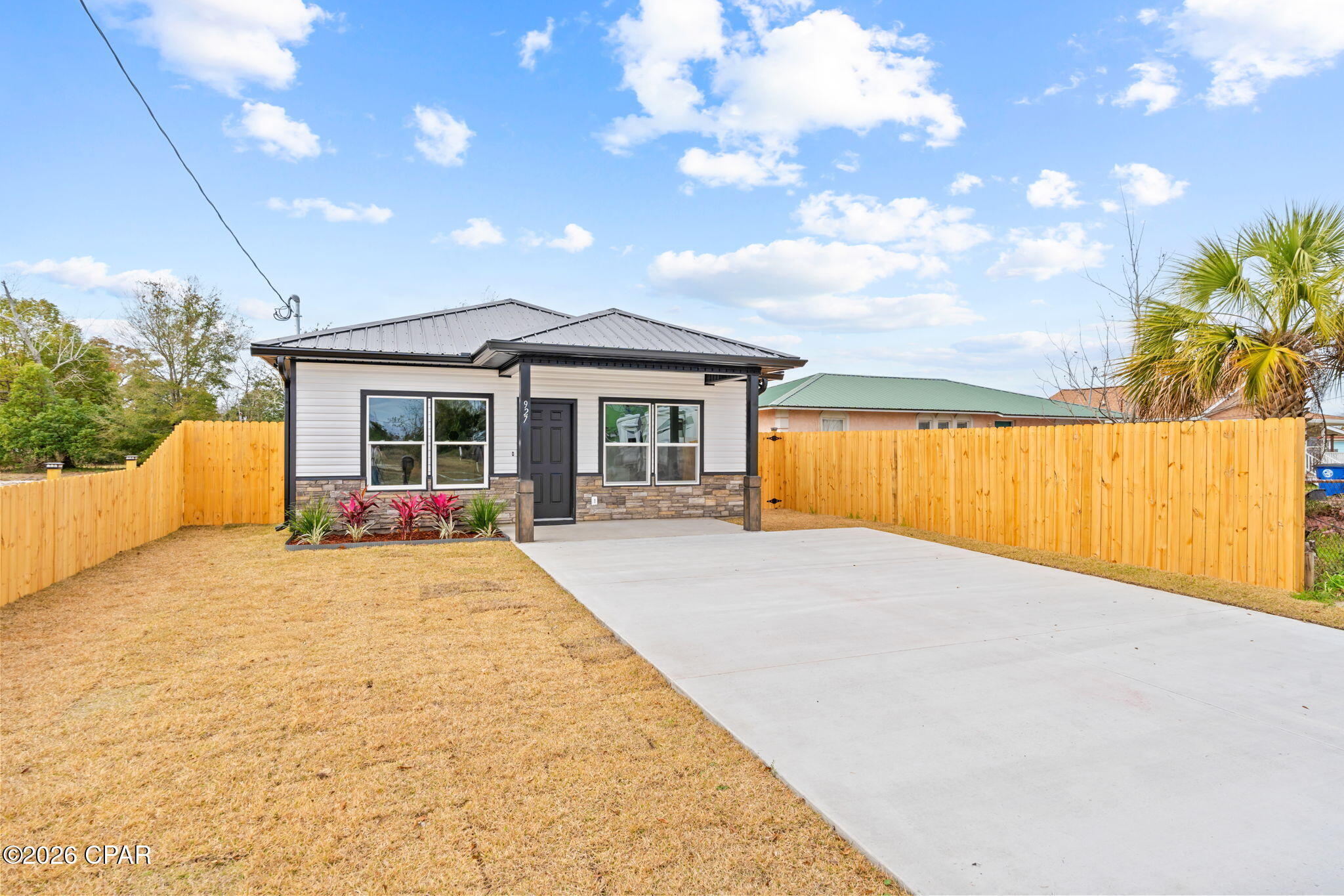 NO RECORDED SUBDIVISION - Residential