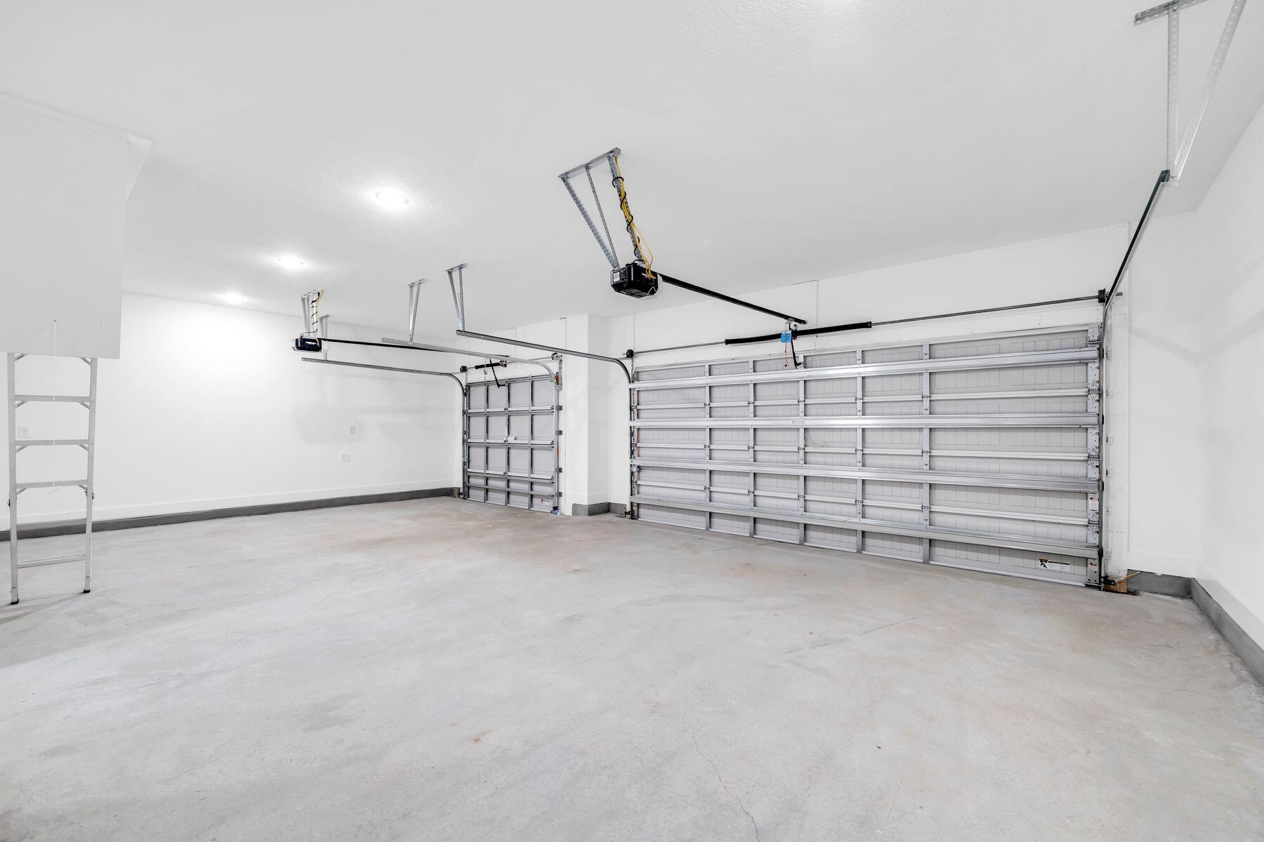 SANTASIA PARK LOT 5 BLK A - Residential