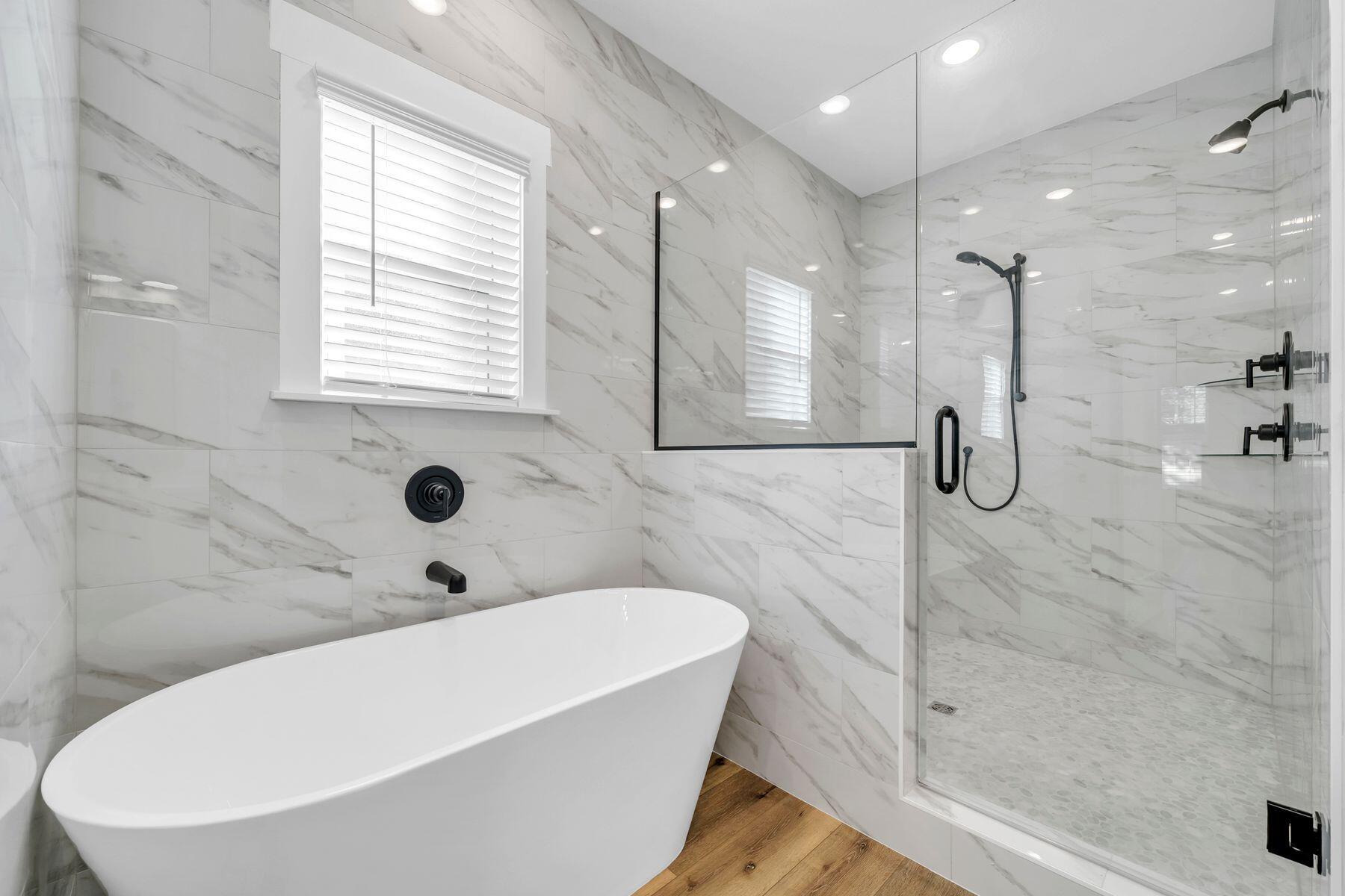 SANTASIA PARK LOT 5 BLK A - Residential