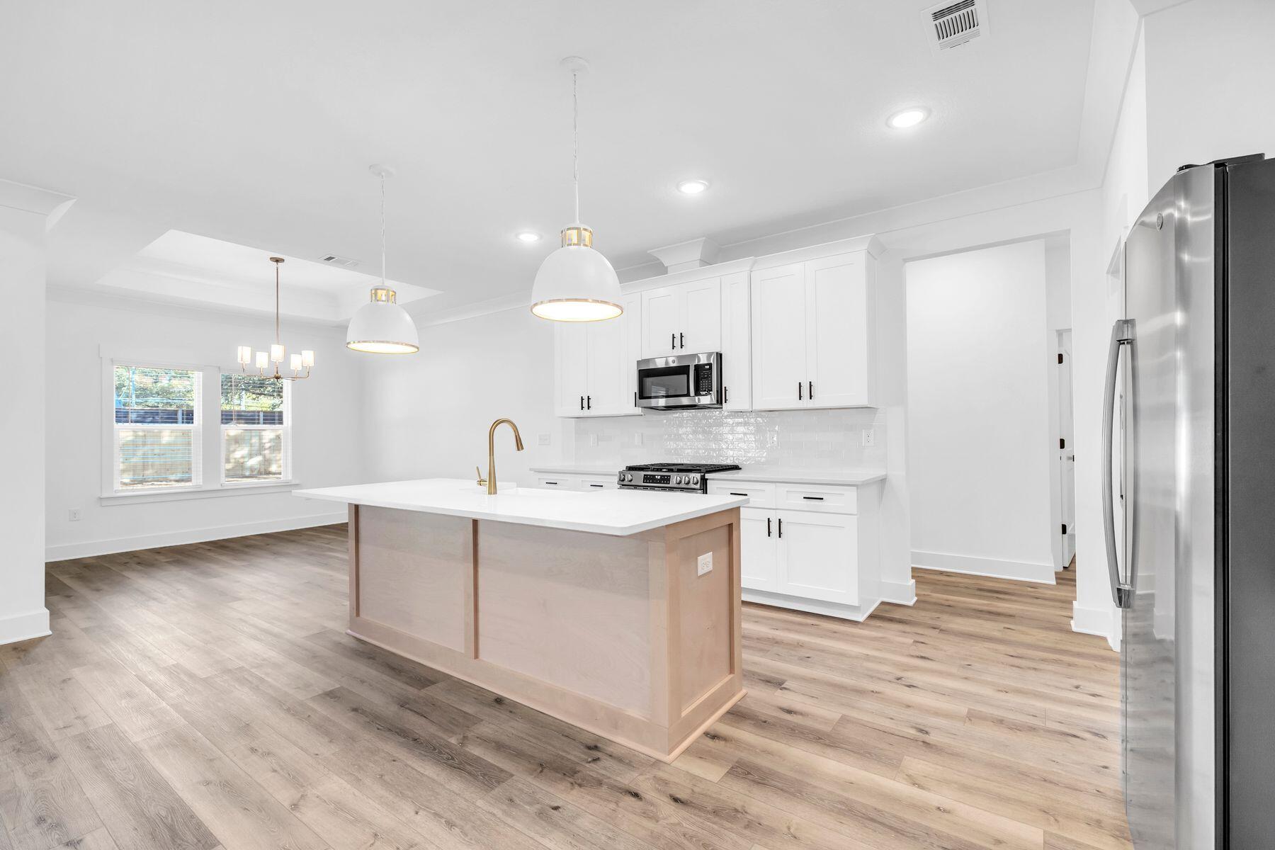 SANTASIA PARK LOT 5 BLK A - Residential