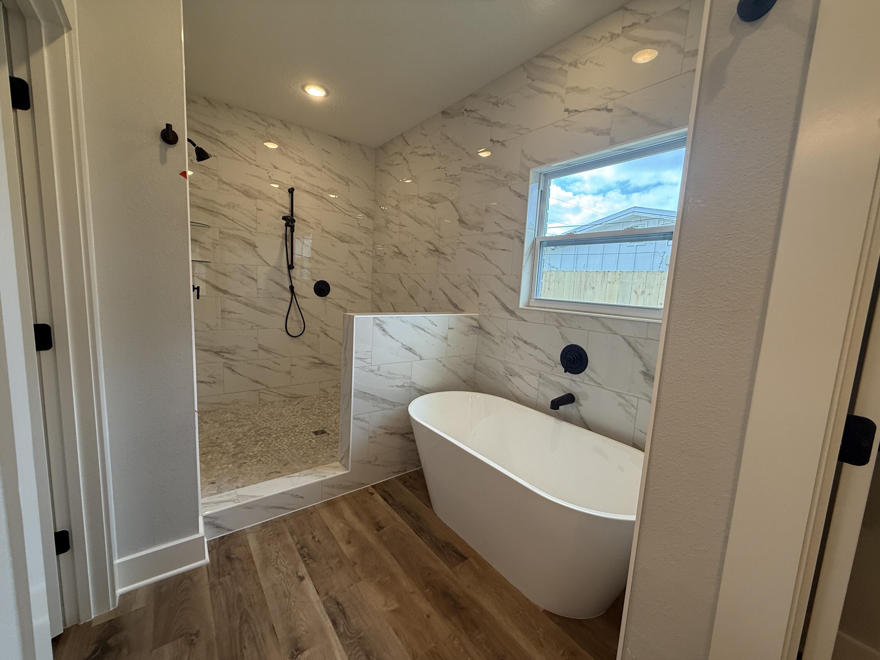 SANTASIA PARK LOT 5 BLK A - Residential