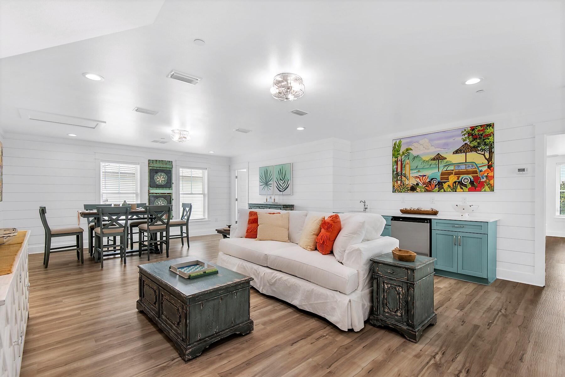 CRYSTAL BEACH - Residential