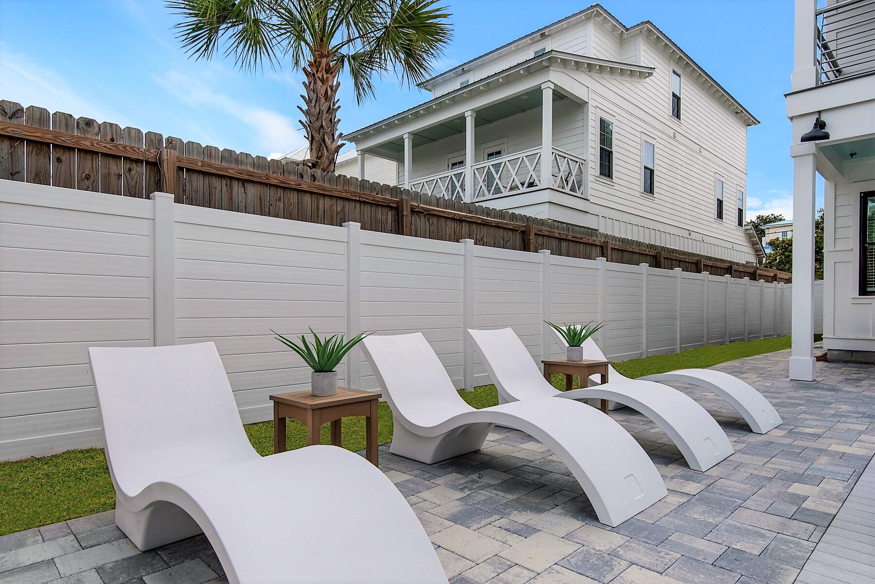 CRYSTAL BEACH - Residential