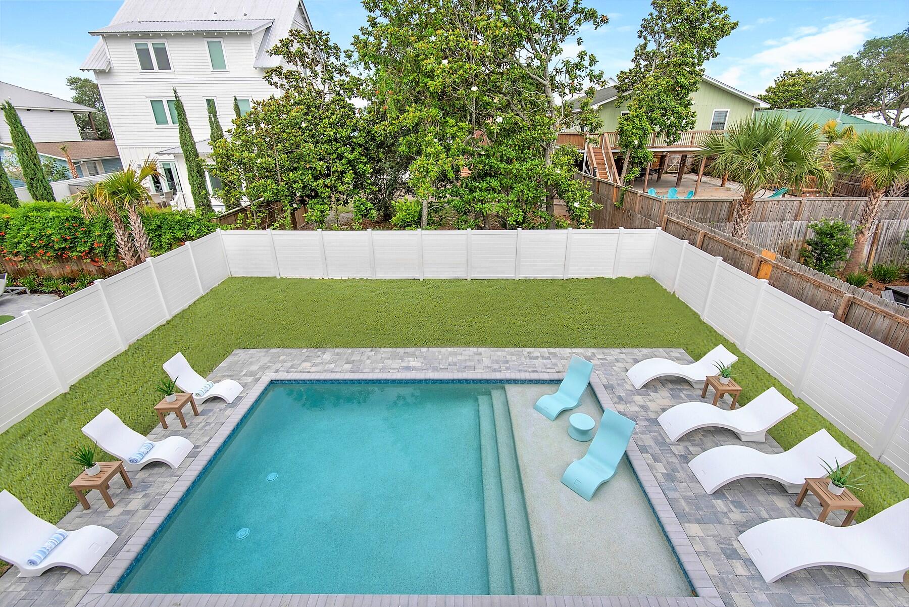 CRYSTAL BEACH - Residential