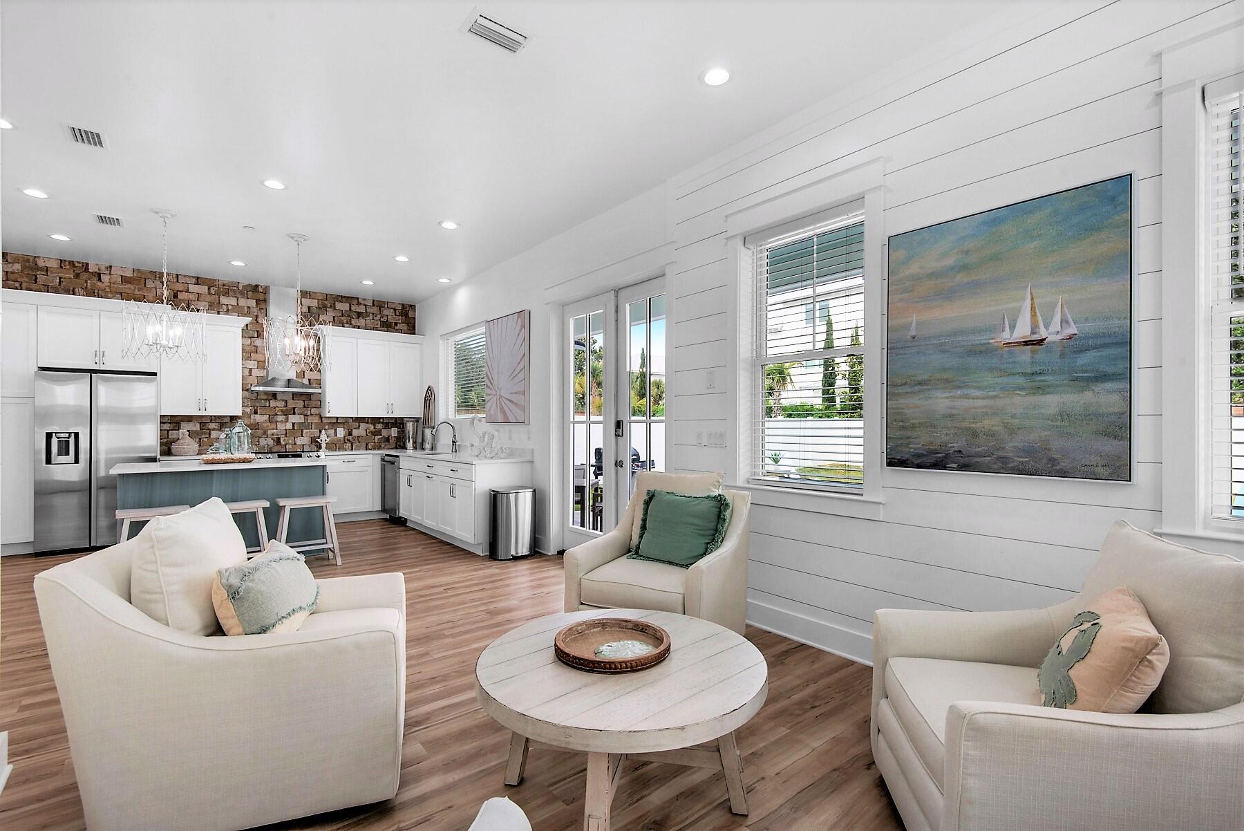 CRYSTAL BEACH - Residential