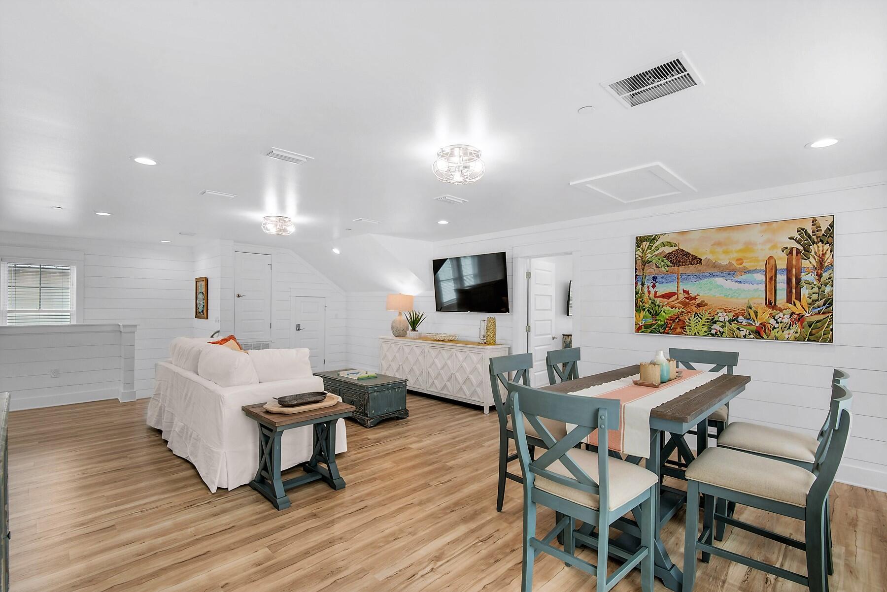 CRYSTAL BEACH - Residential