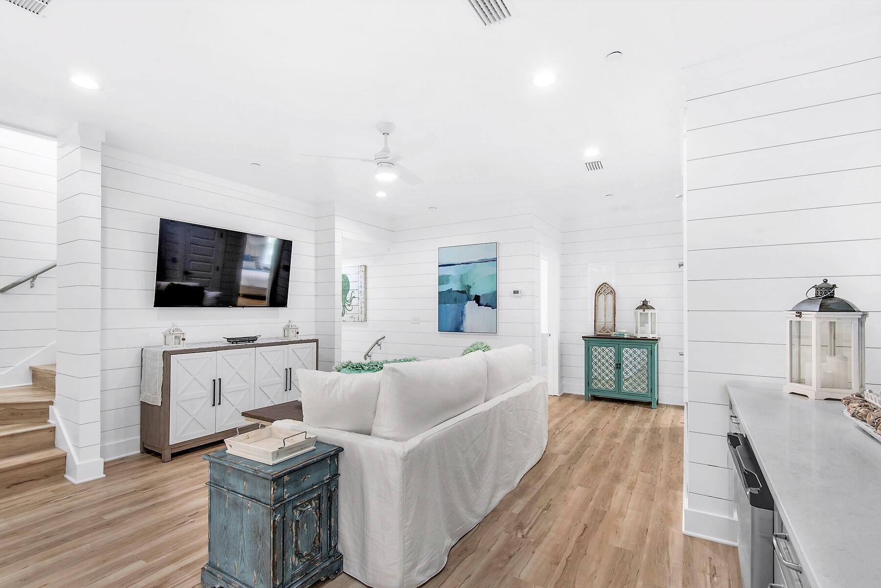 CRYSTAL BEACH - Residential