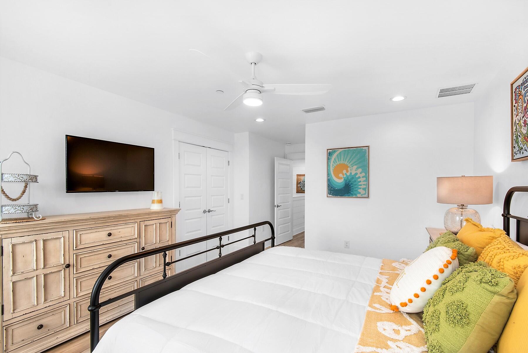 CRYSTAL BEACH - Residential