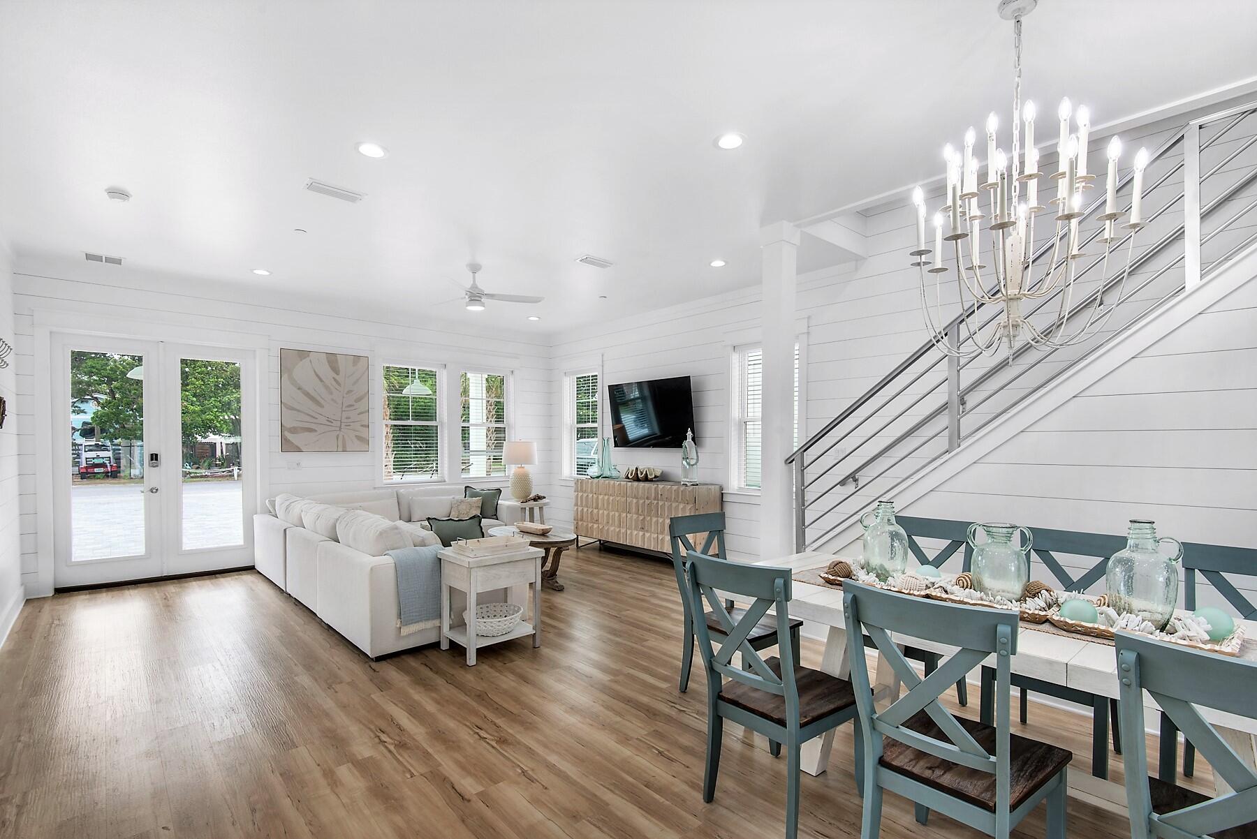 CRYSTAL BEACH - Residential