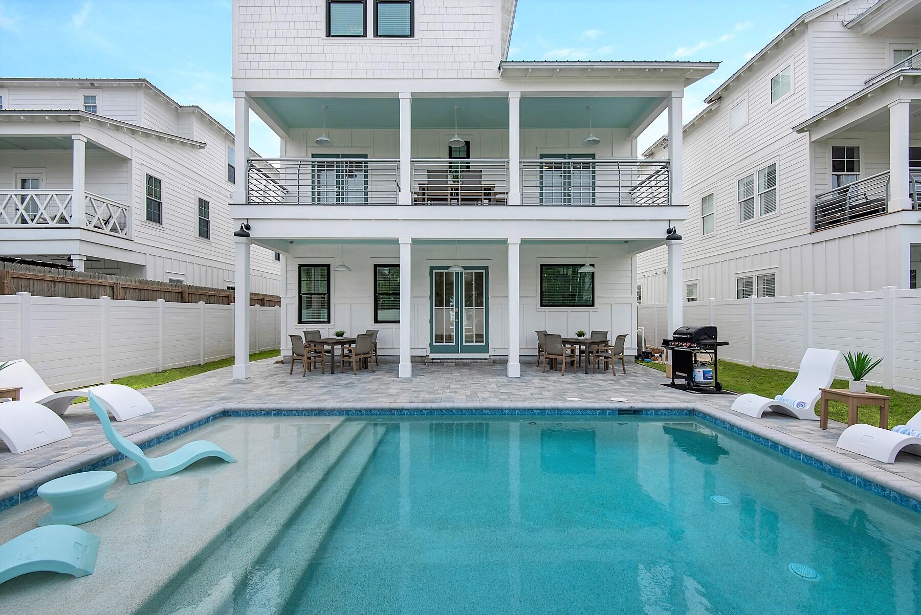 CRYSTAL BEACH - Residential