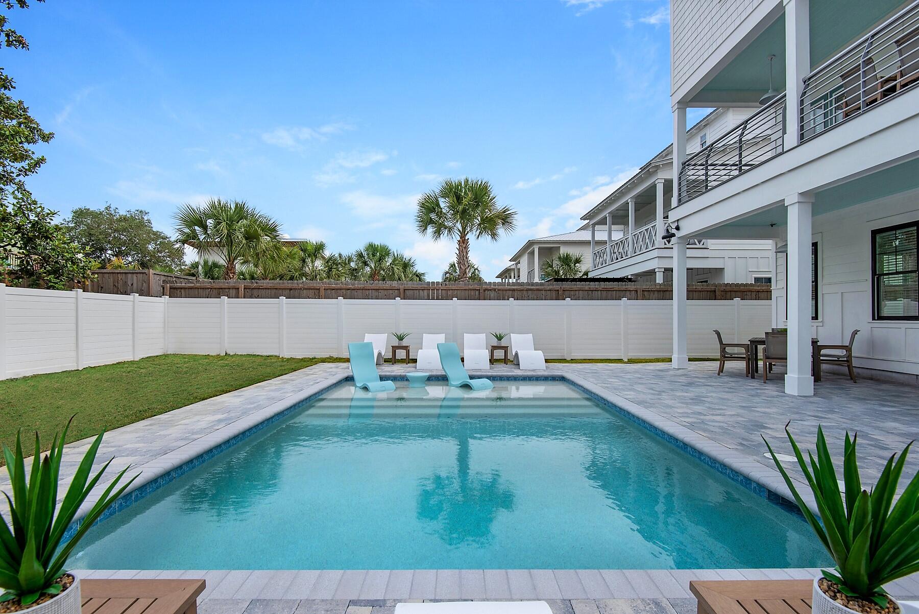 CRYSTAL BEACH - Residential