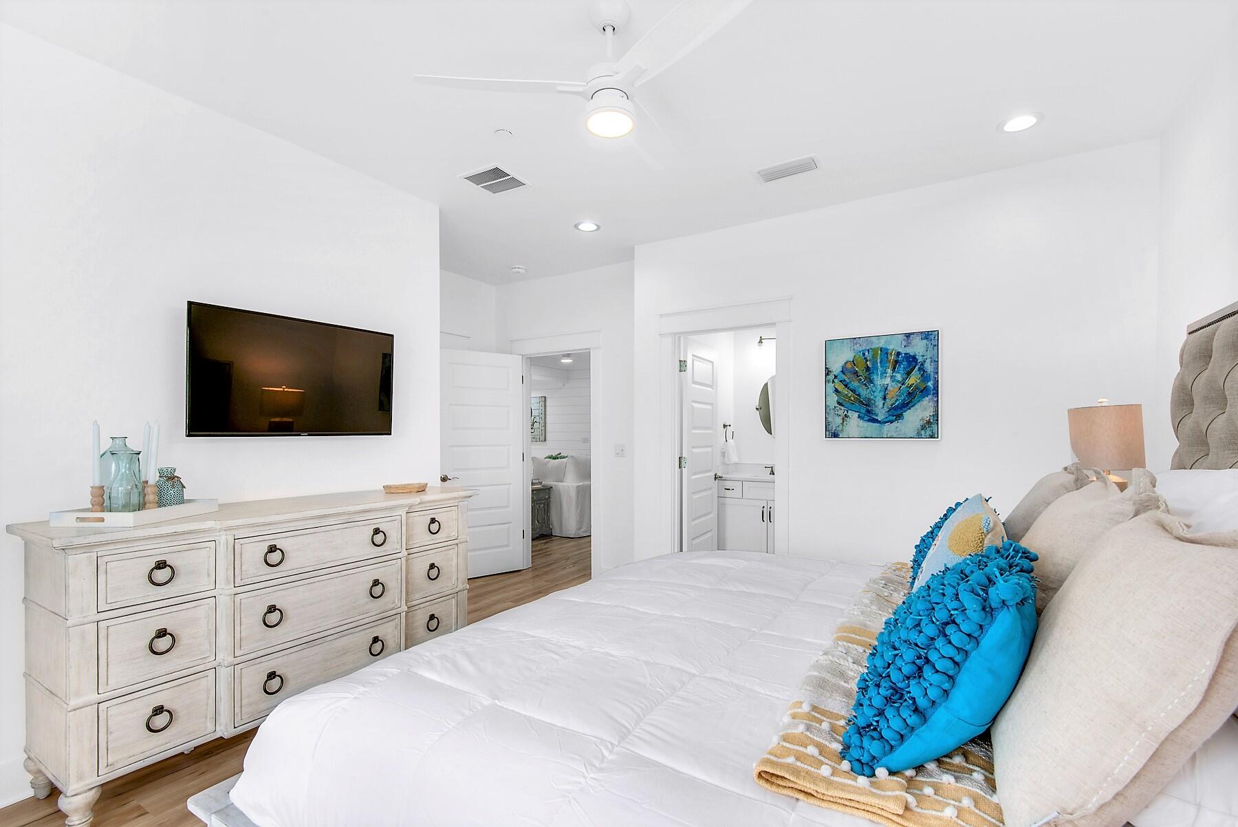 CRYSTAL BEACH - Residential