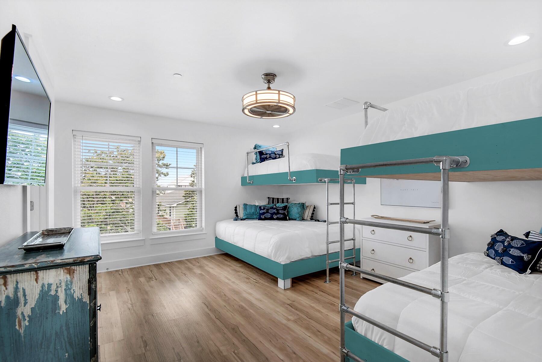 CRYSTAL BEACH - Residential