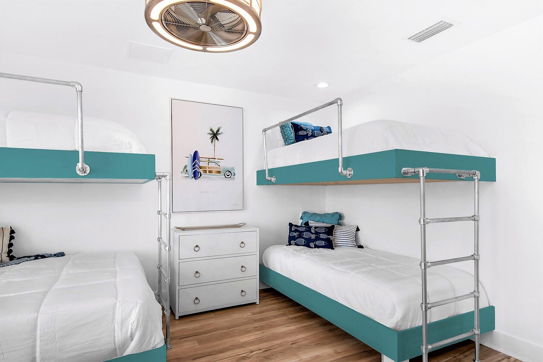 CRYSTAL BEACH - Residential