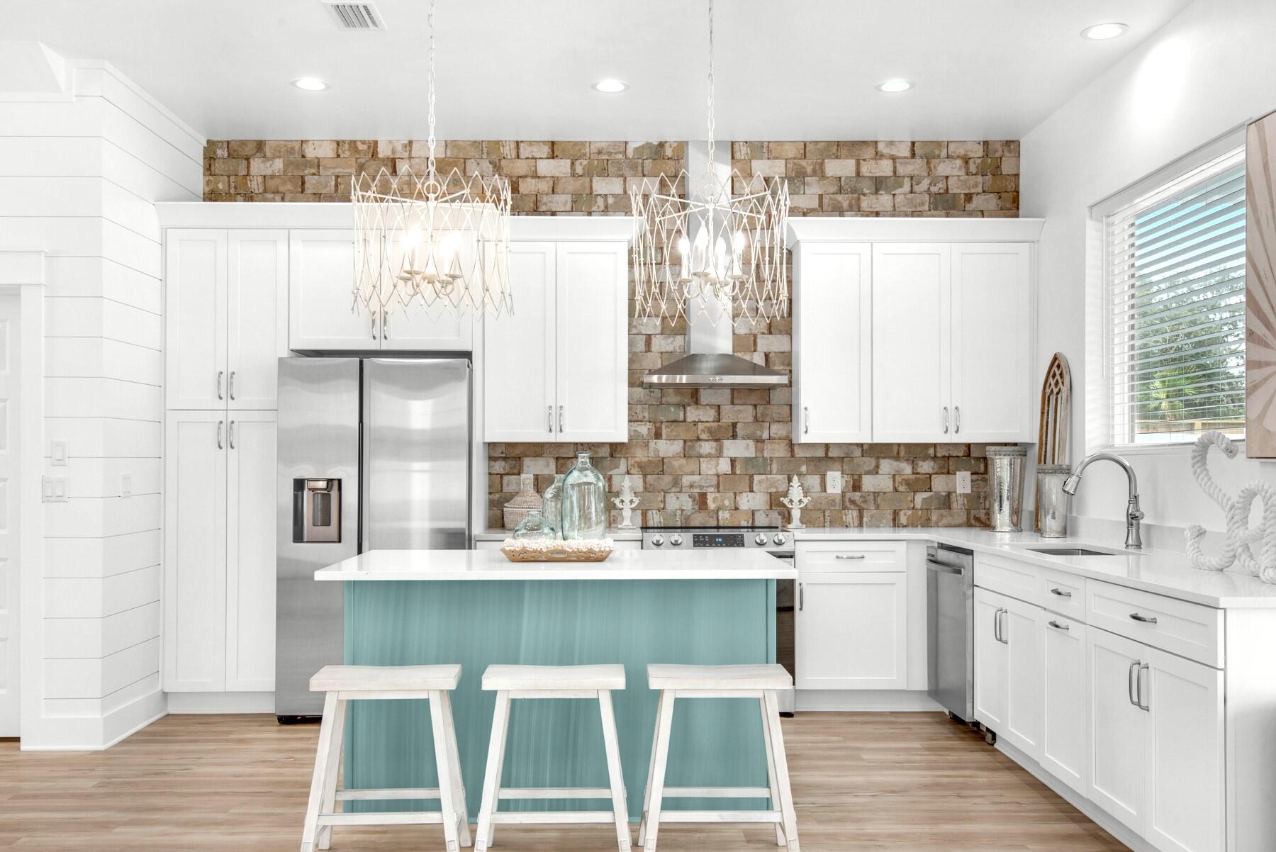 CRYSTAL BEACH - Residential