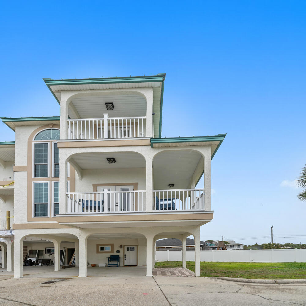 The Palms Condominiums - Residential