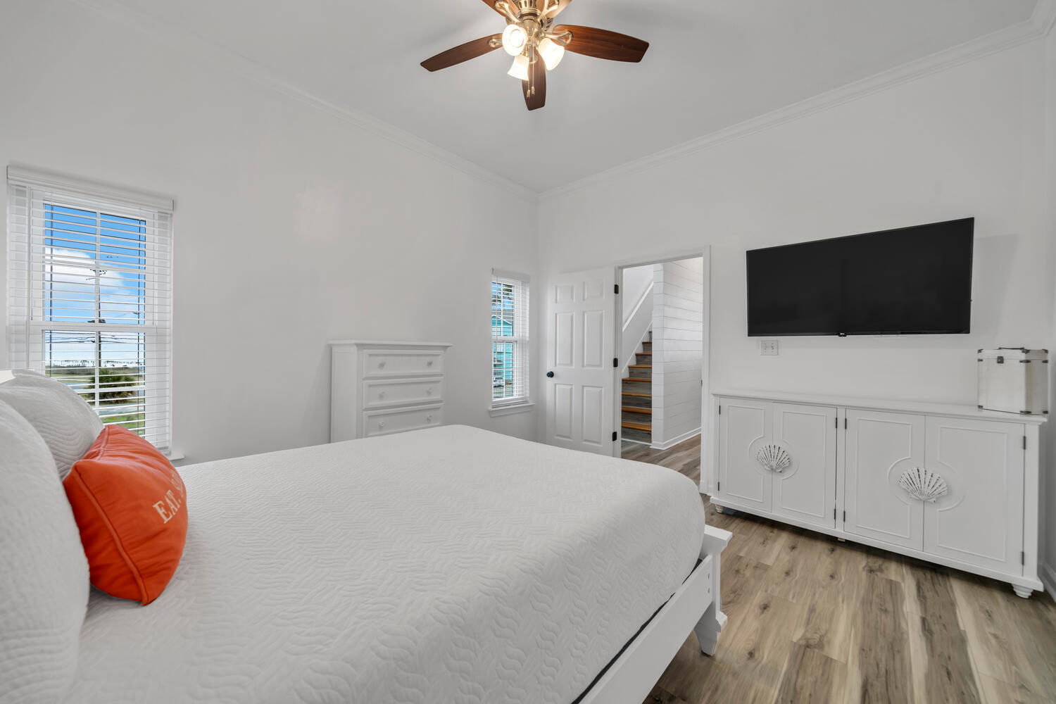 The Palms Condominiums - Residential