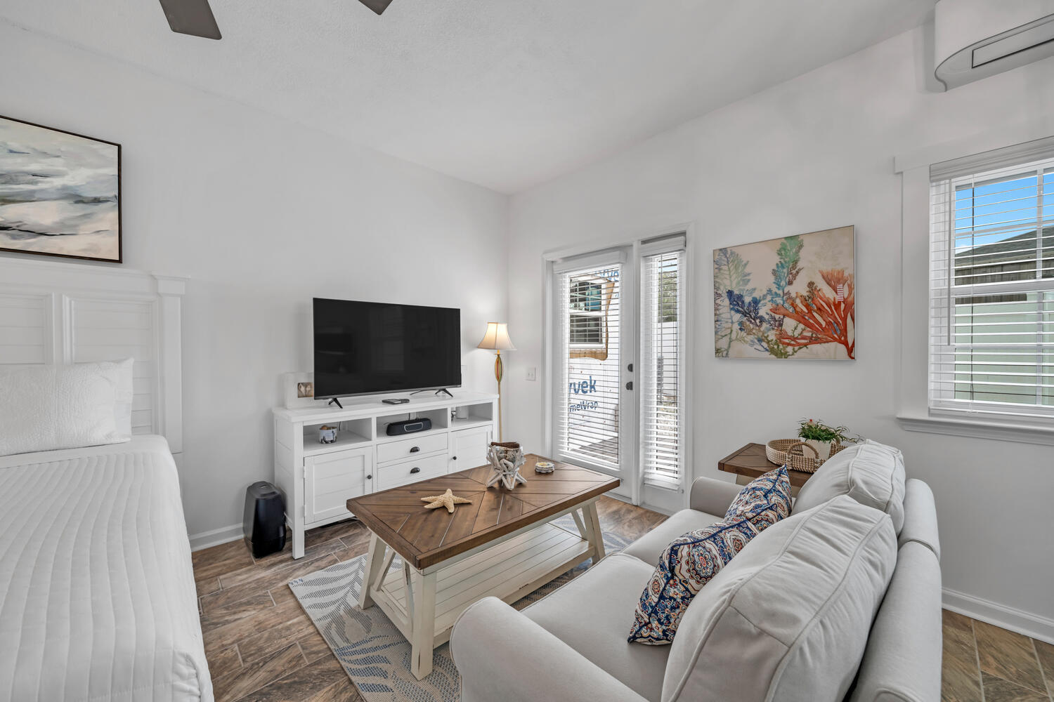 The Palms Condominiums - Residential