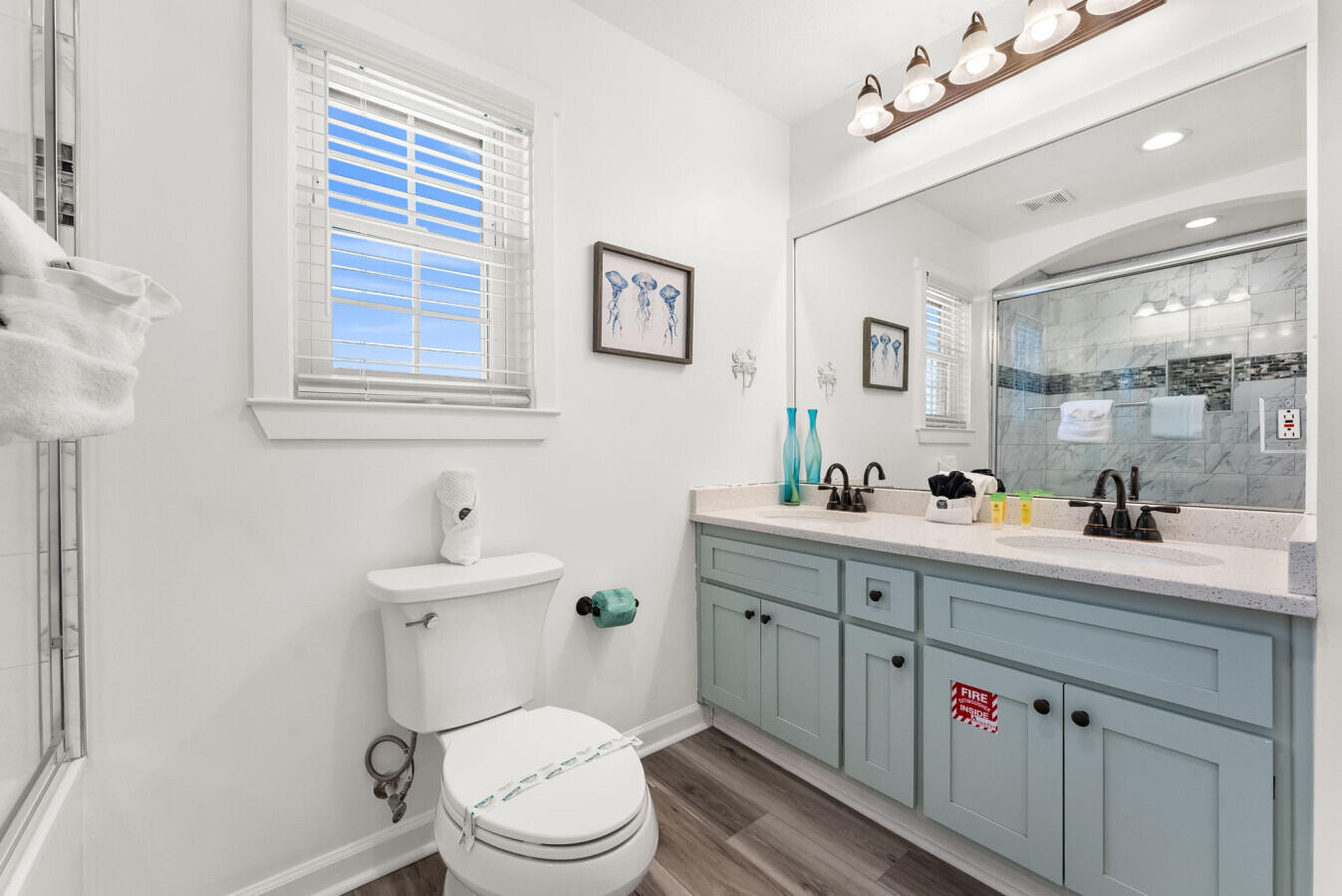 The Palms Condominiums - Residential