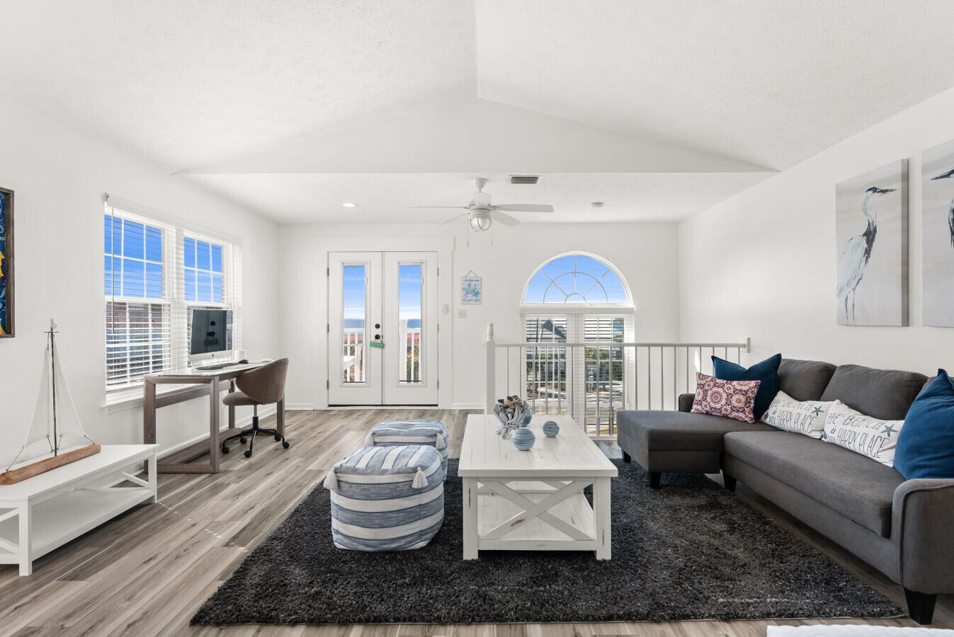 The Palms Condominiums - Residential