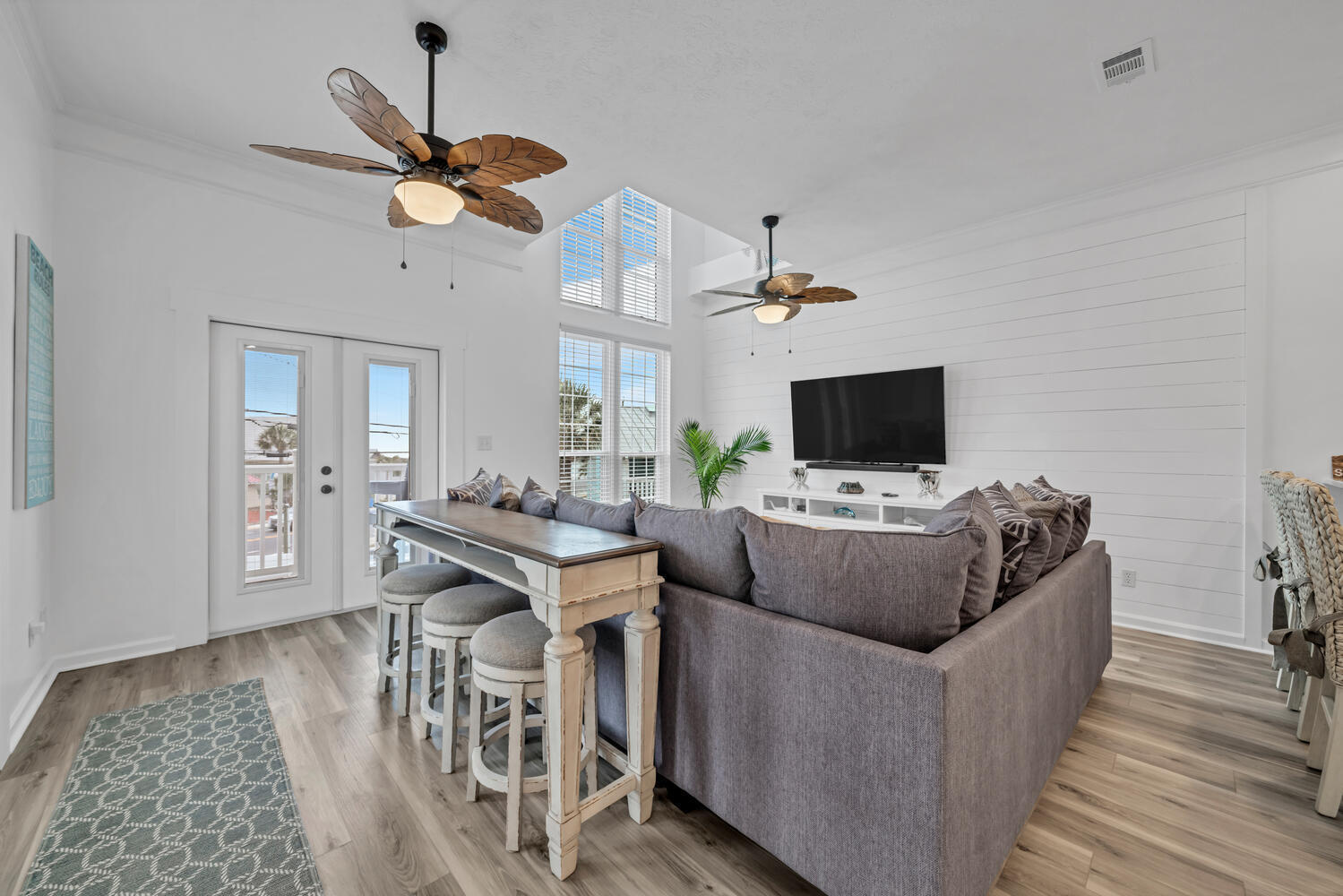 The Palms Condominiums - Residential