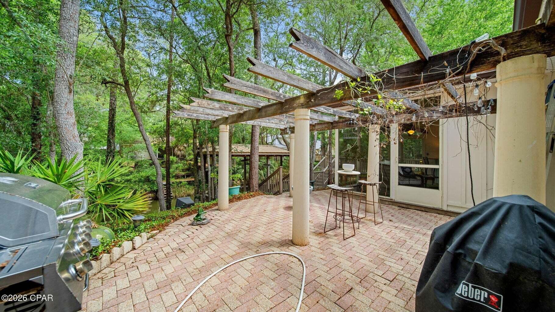 HARBOR OAKS - Residential