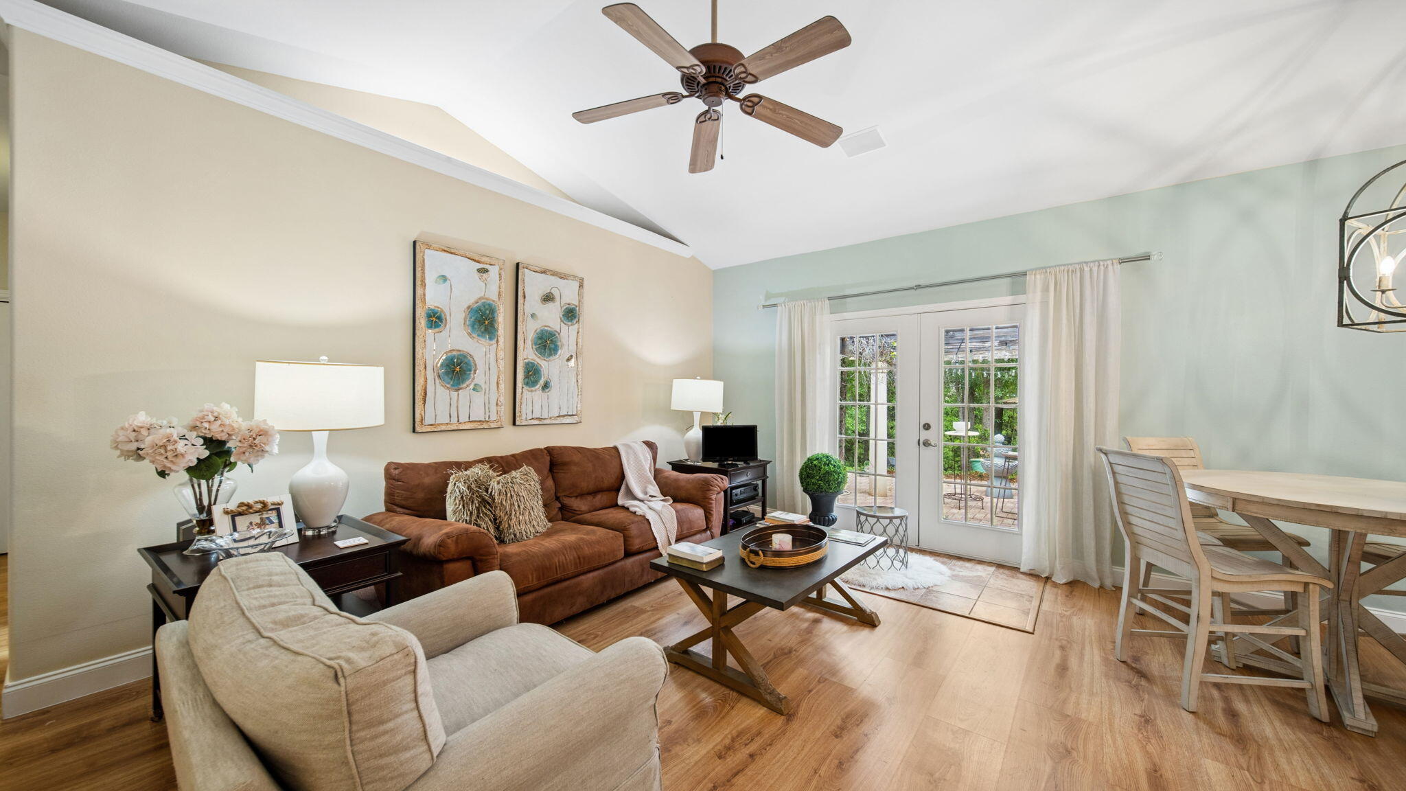 HARBOR OAKS - Residential