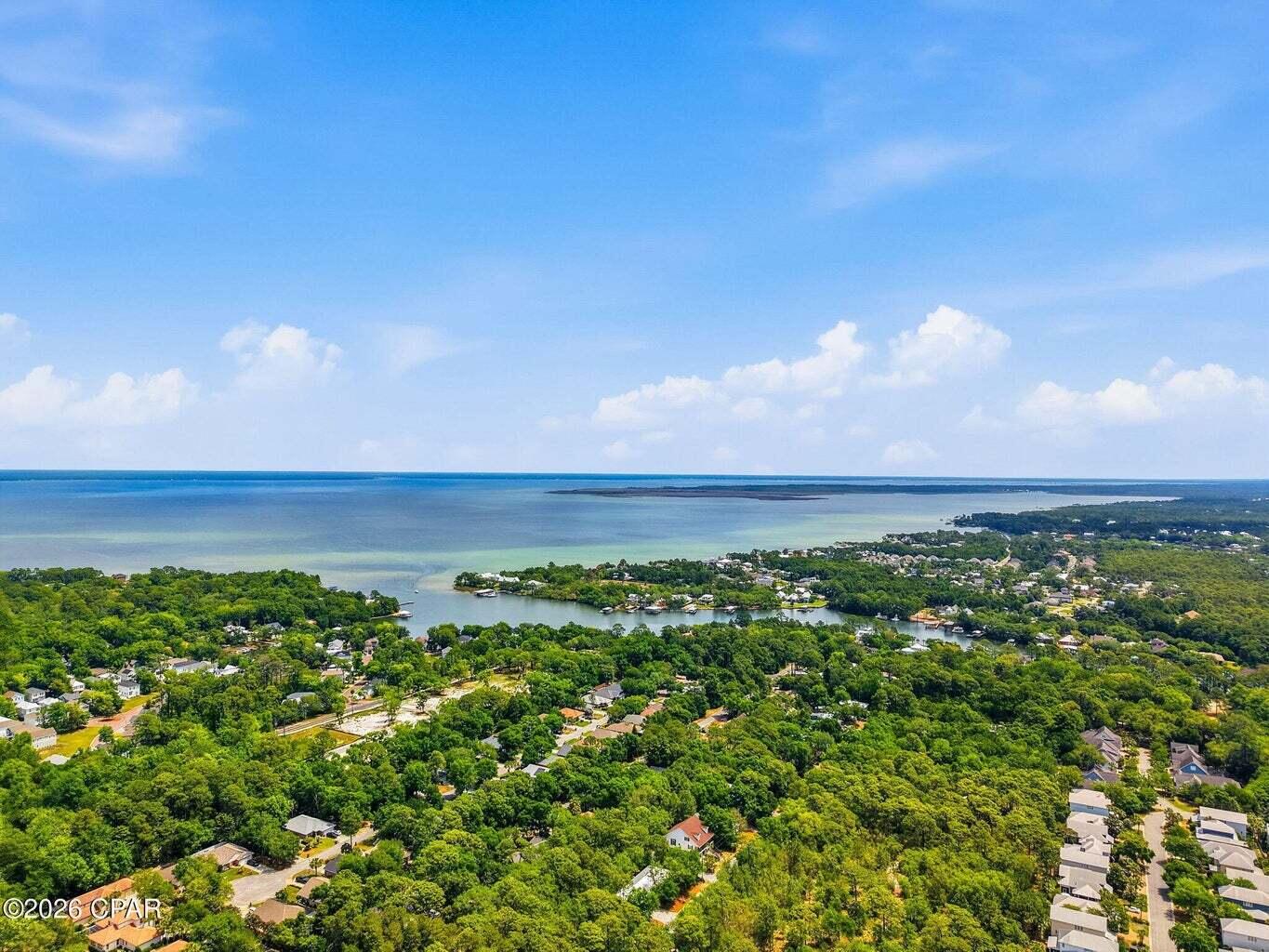 HARBOR OAKS - Residential