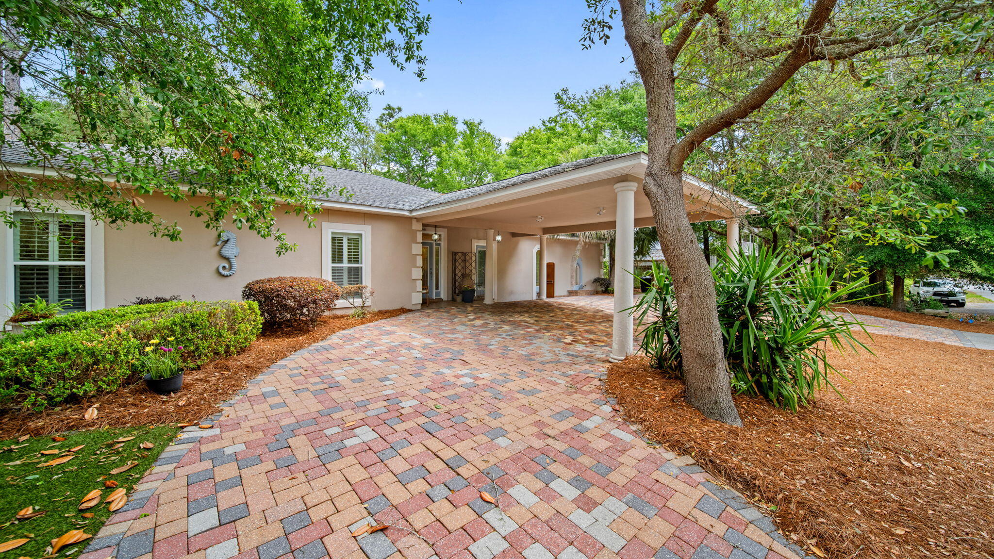 HARBOR OAKS - Residential