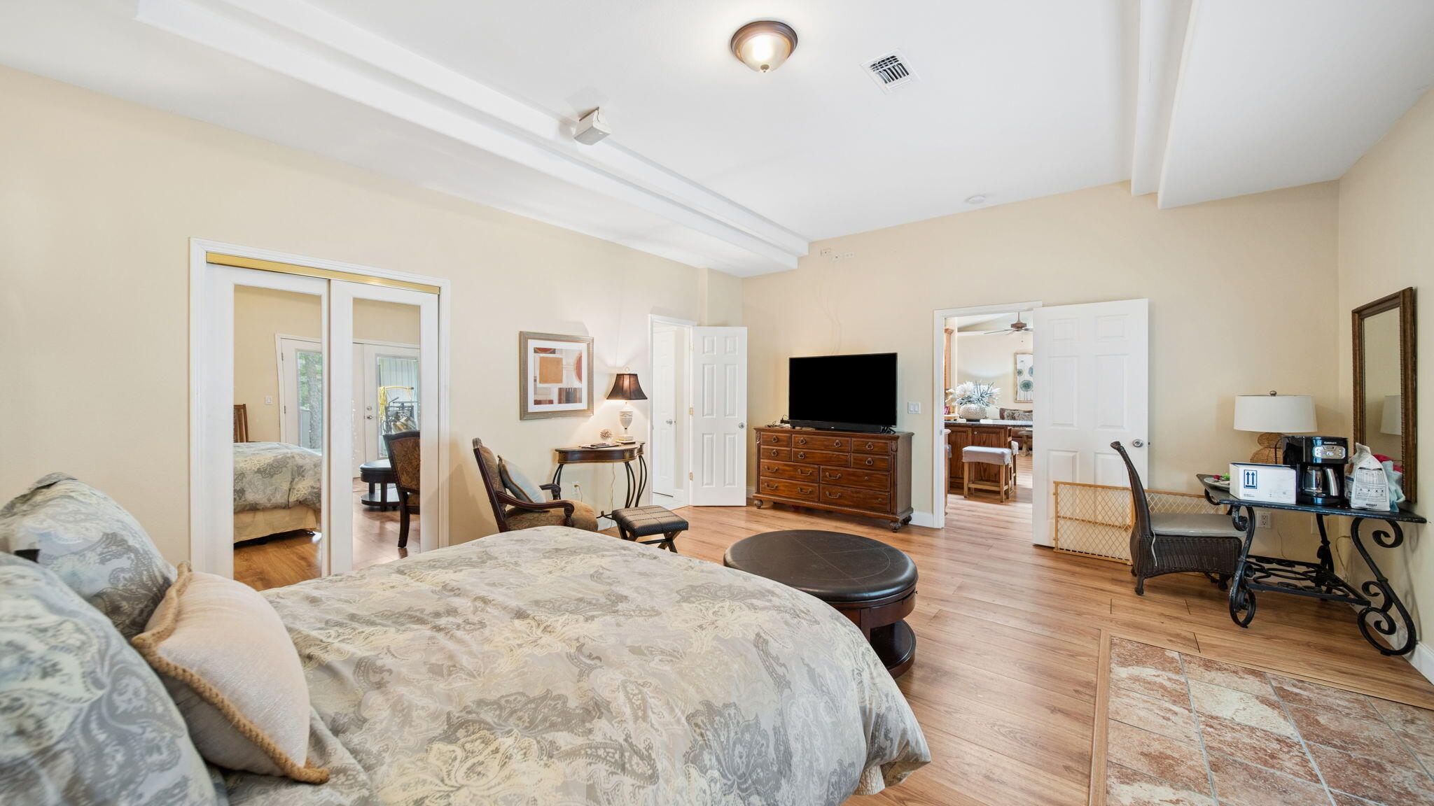 HARBOR OAKS - Residential