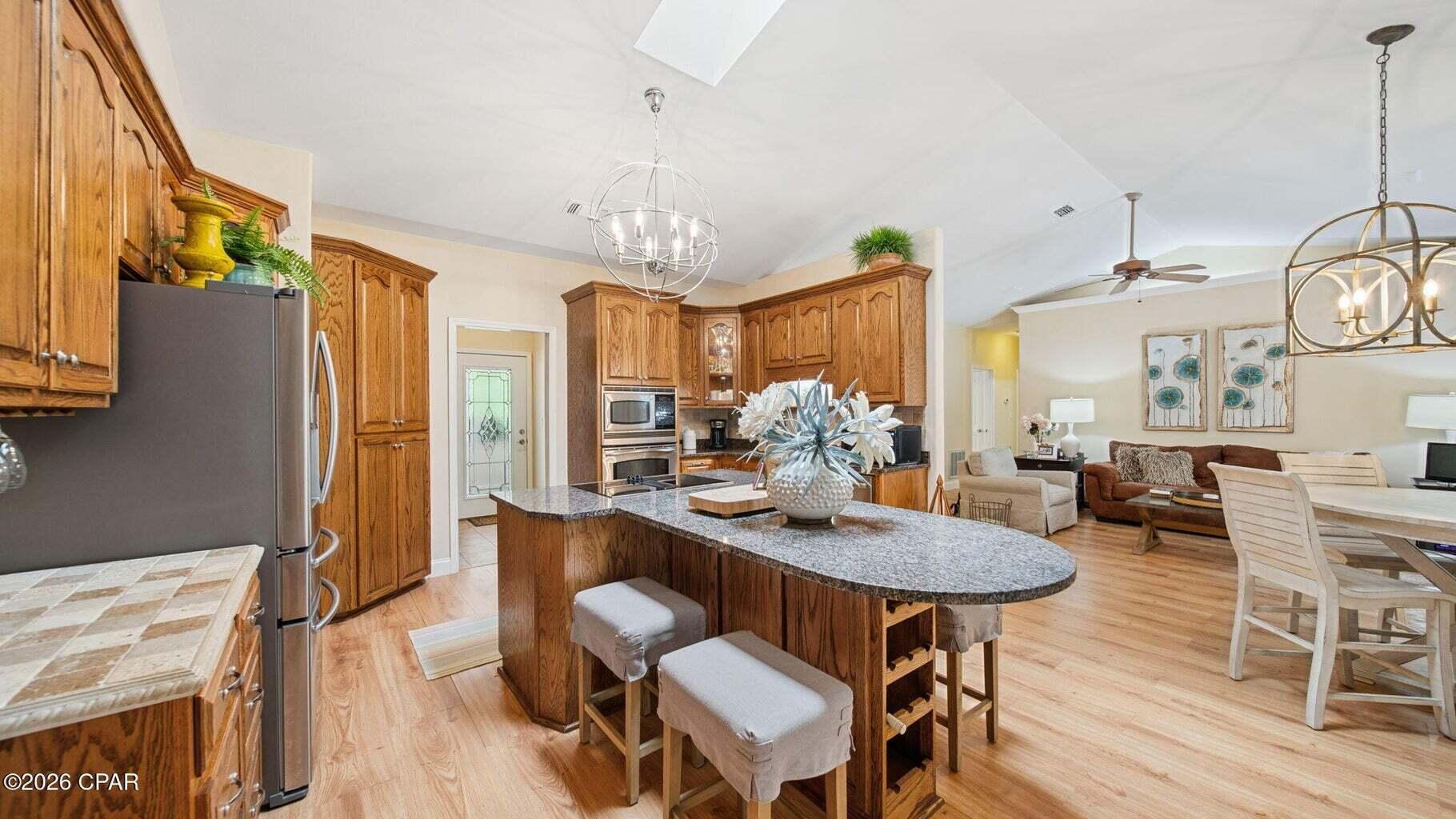 HARBOR OAKS - Residential