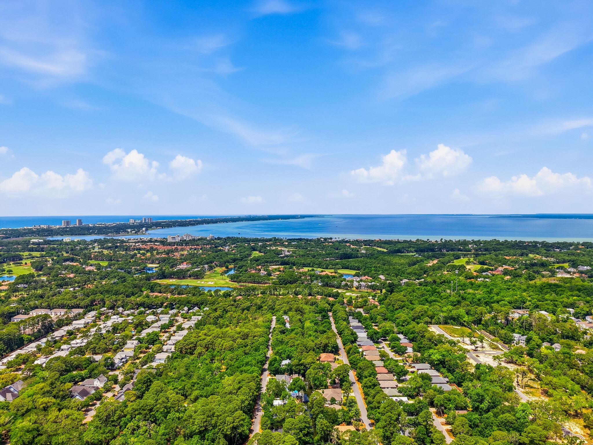 HARBOR OAKS - Residential