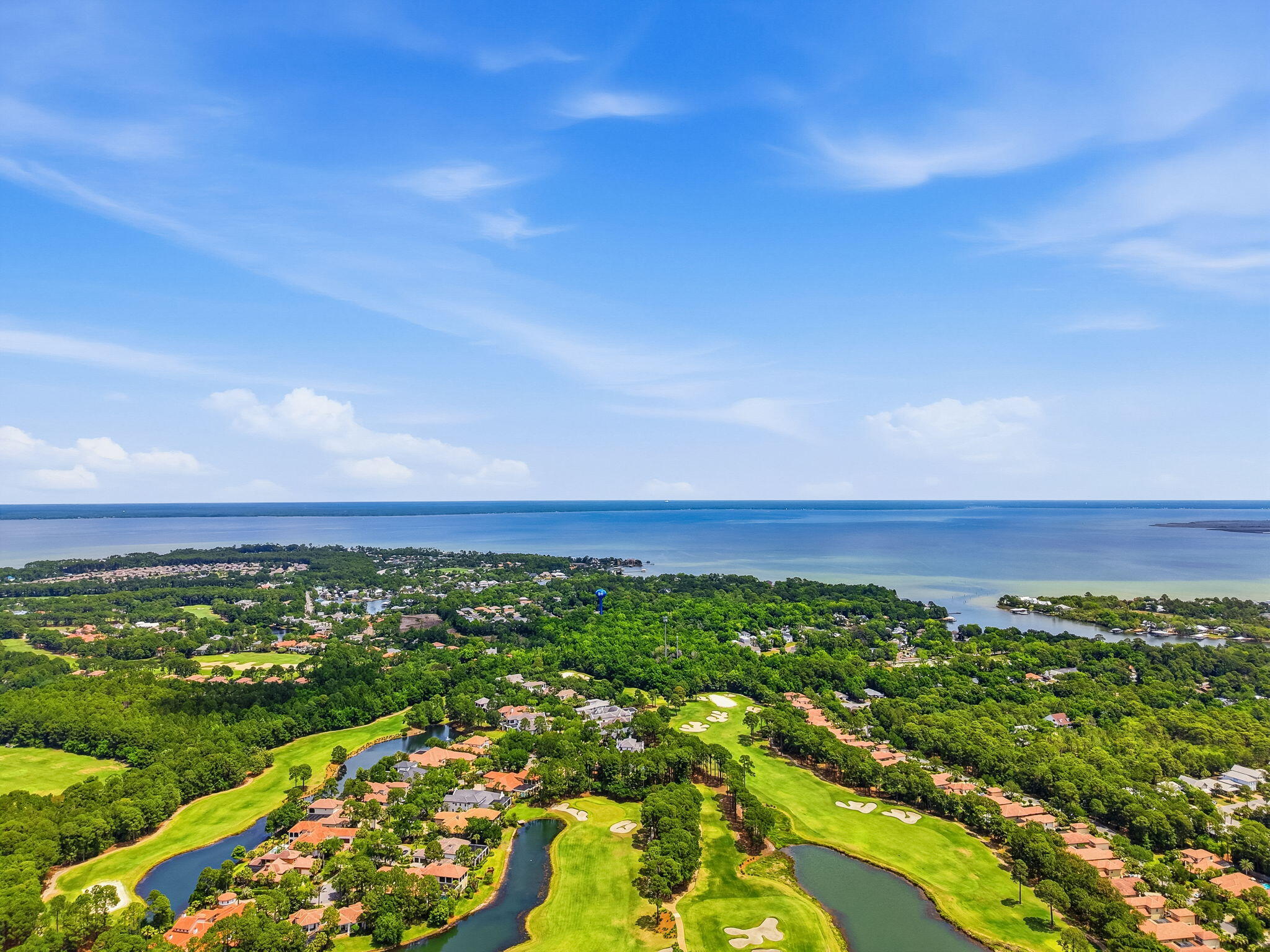 HARBOR OAKS - Residential