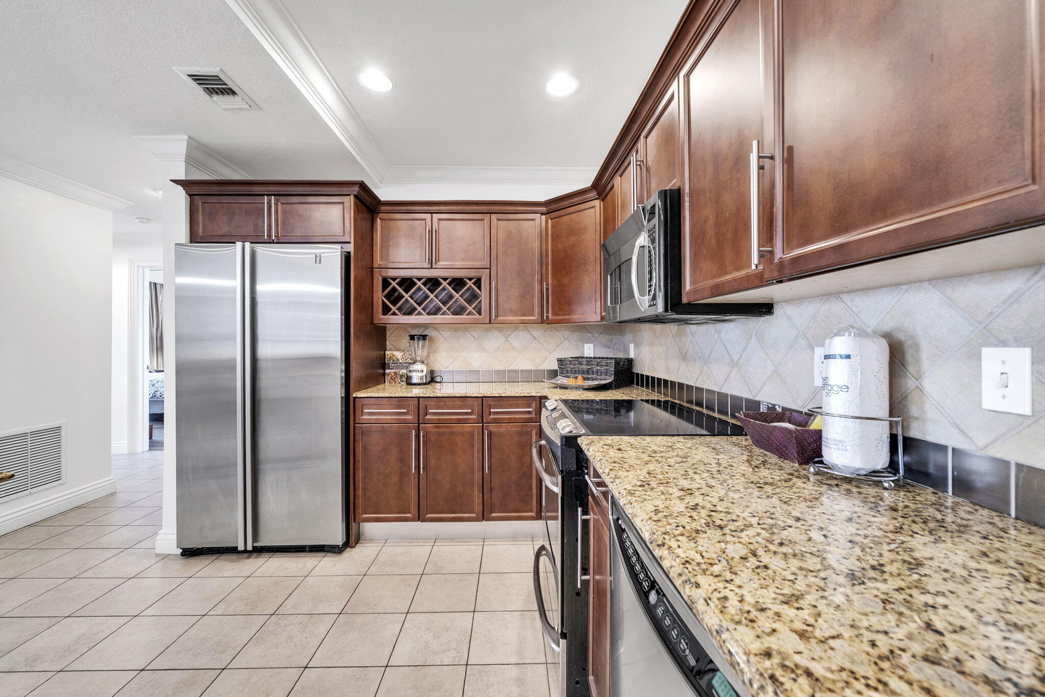 EMERALD GRANDE WEST - Residential