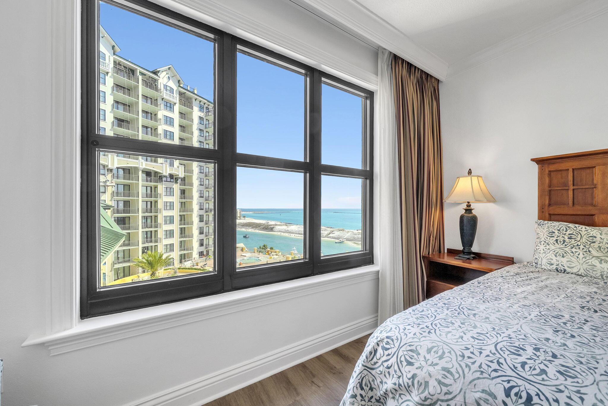 EMERALD GRANDE WEST - Residential