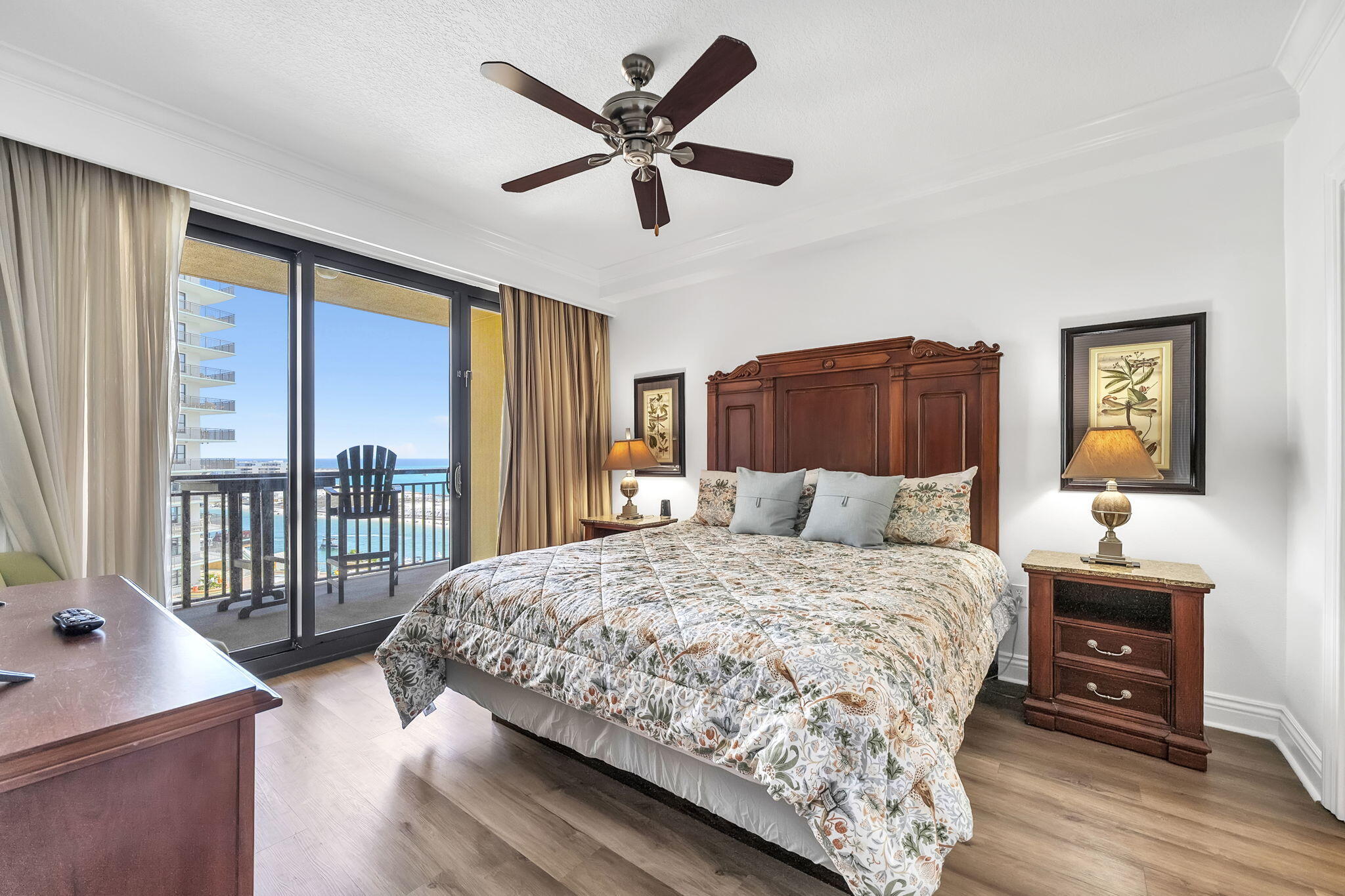 EMERALD GRANDE WEST - Residential