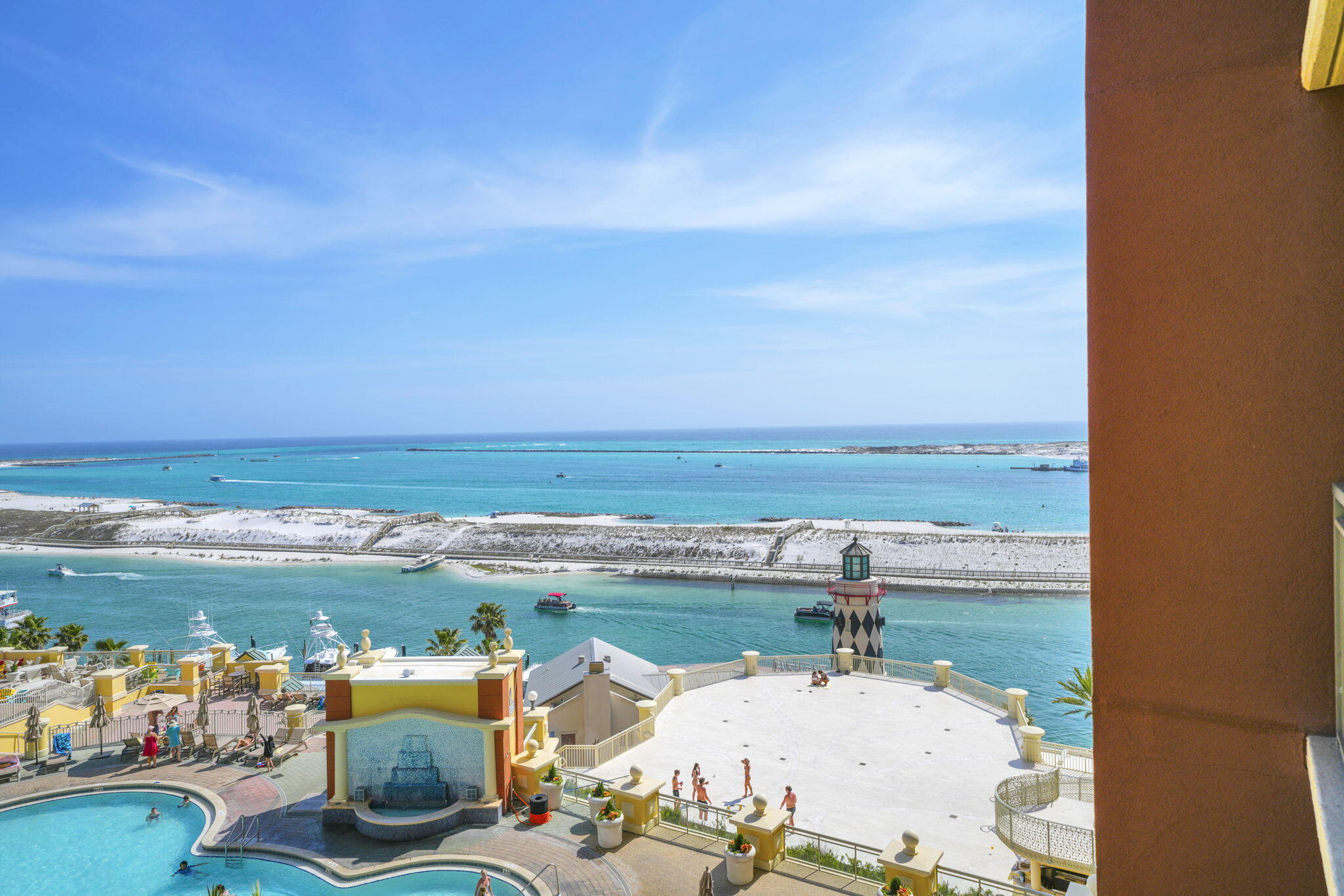 EMERALD GRANDE WEST - Residential