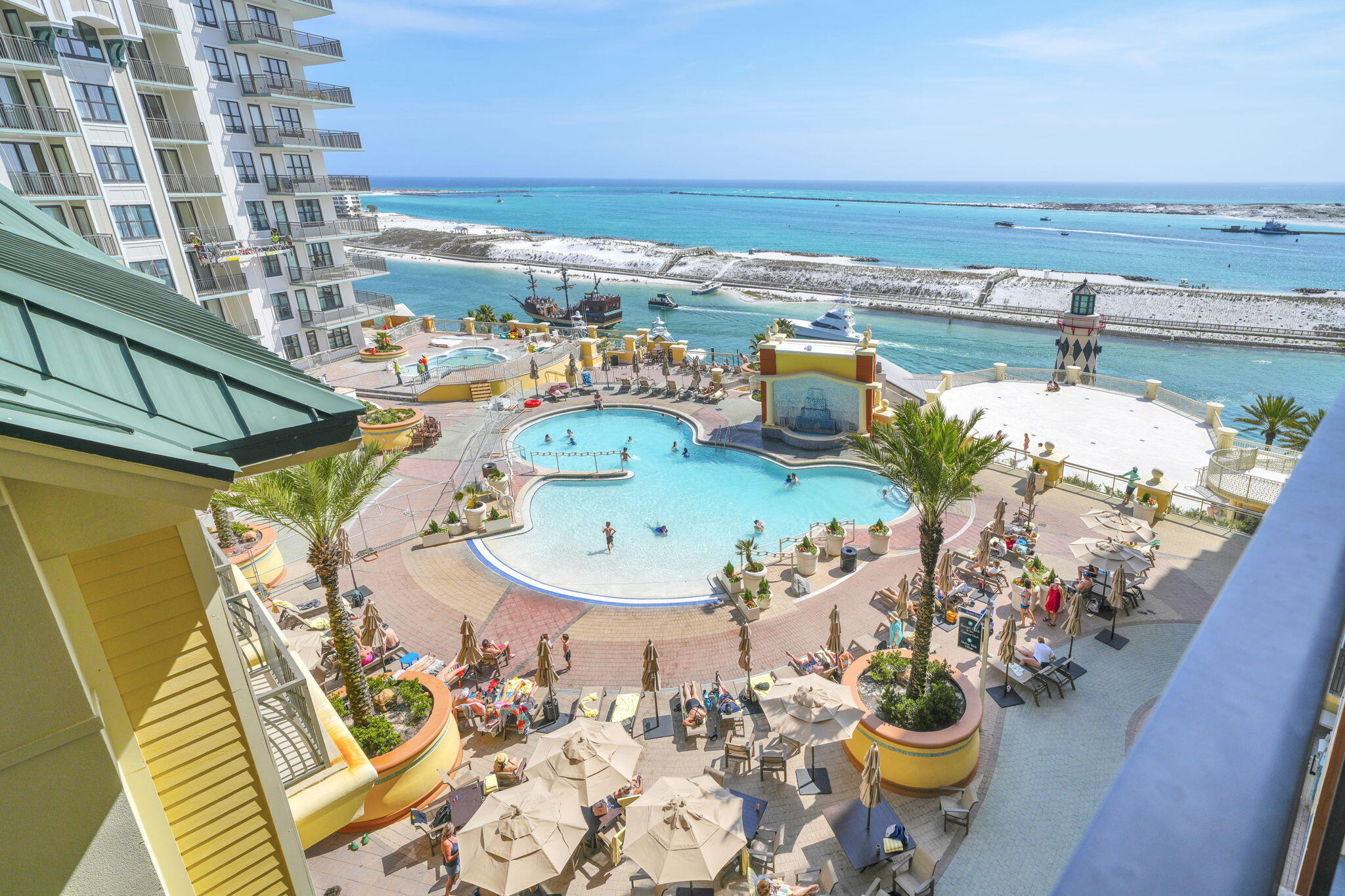 EMERALD GRANDE WEST - Residential