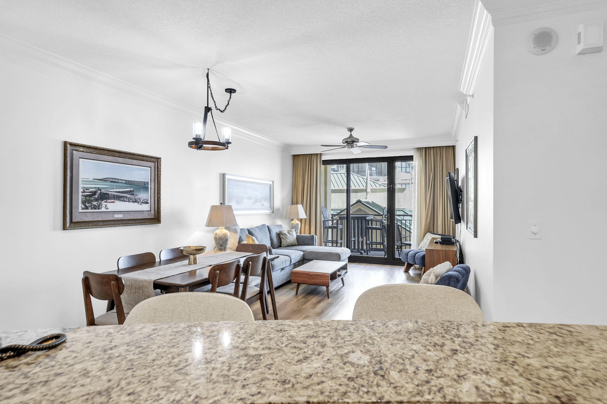 EMERALD GRANDE WEST - Residential