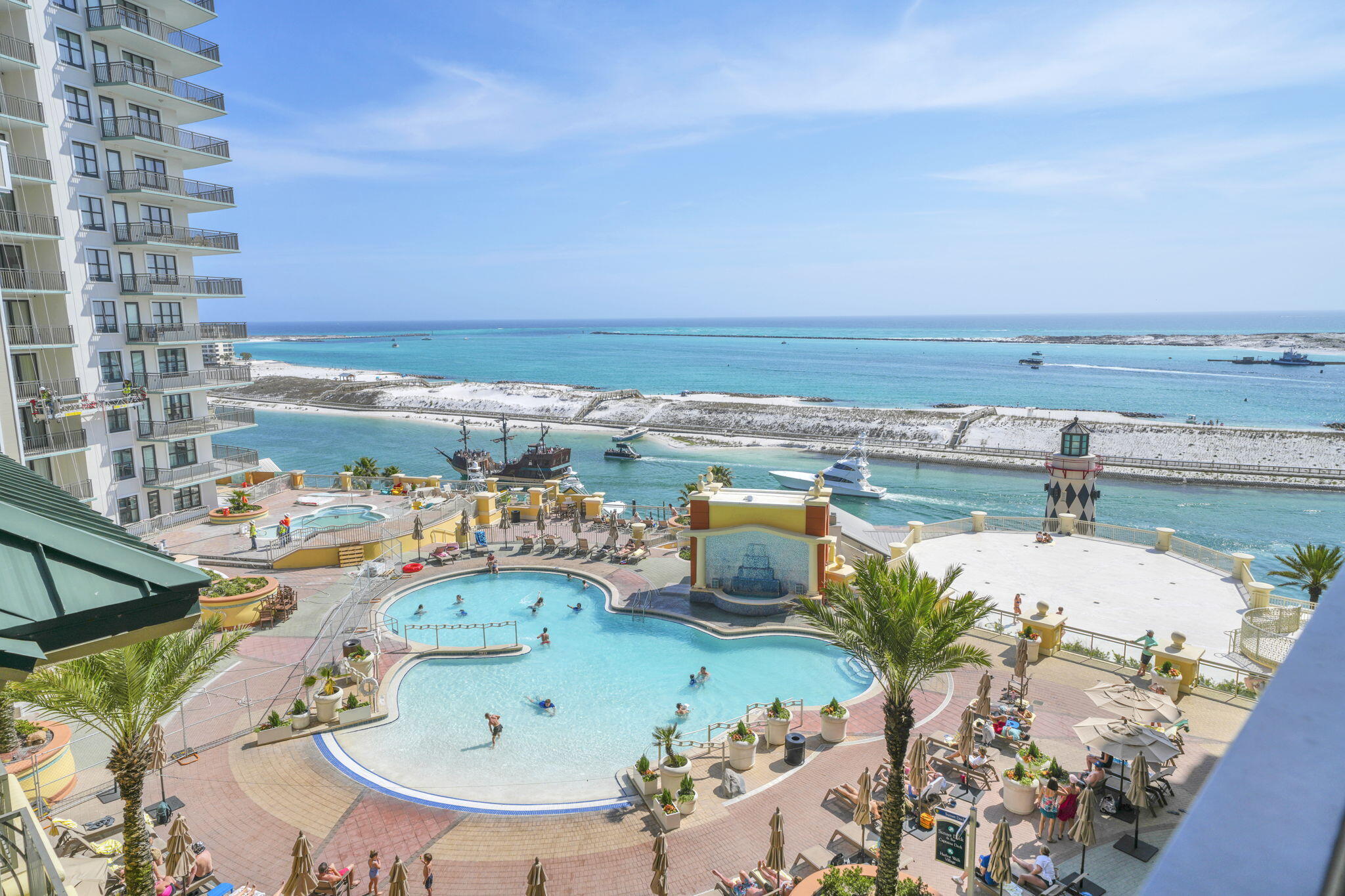 EMERALD GRANDE WEST - Residential