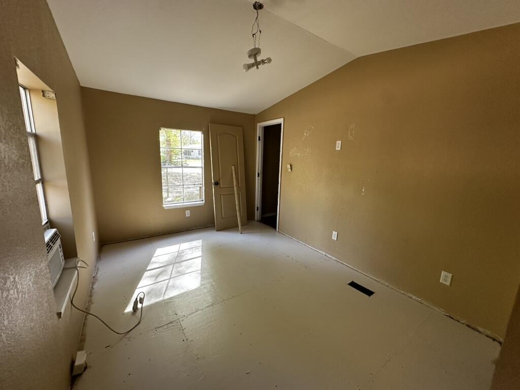 METES & BOUNDS - Residential