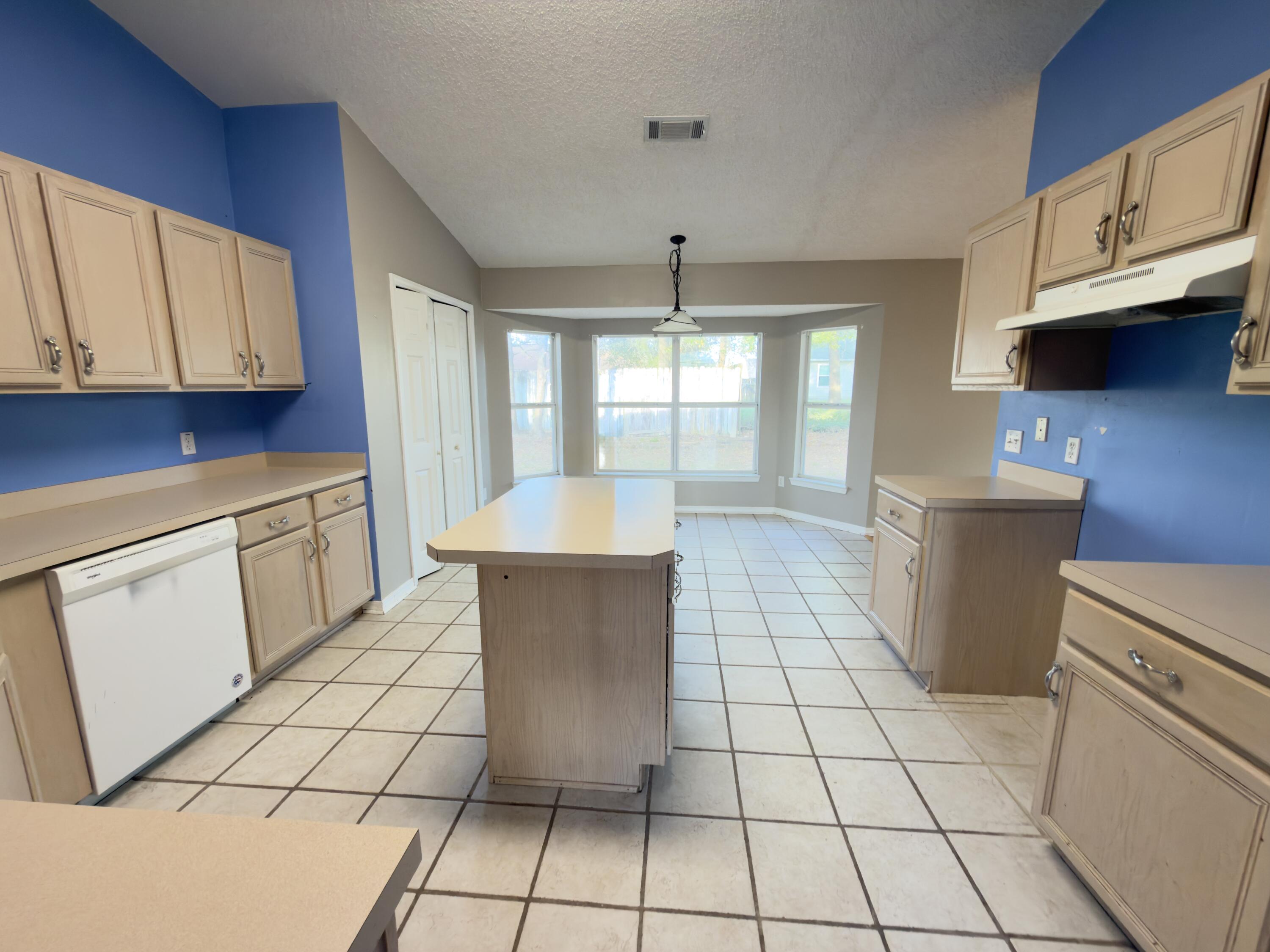 NORTHVIEW ESTATES 7TH ADDN - Residential