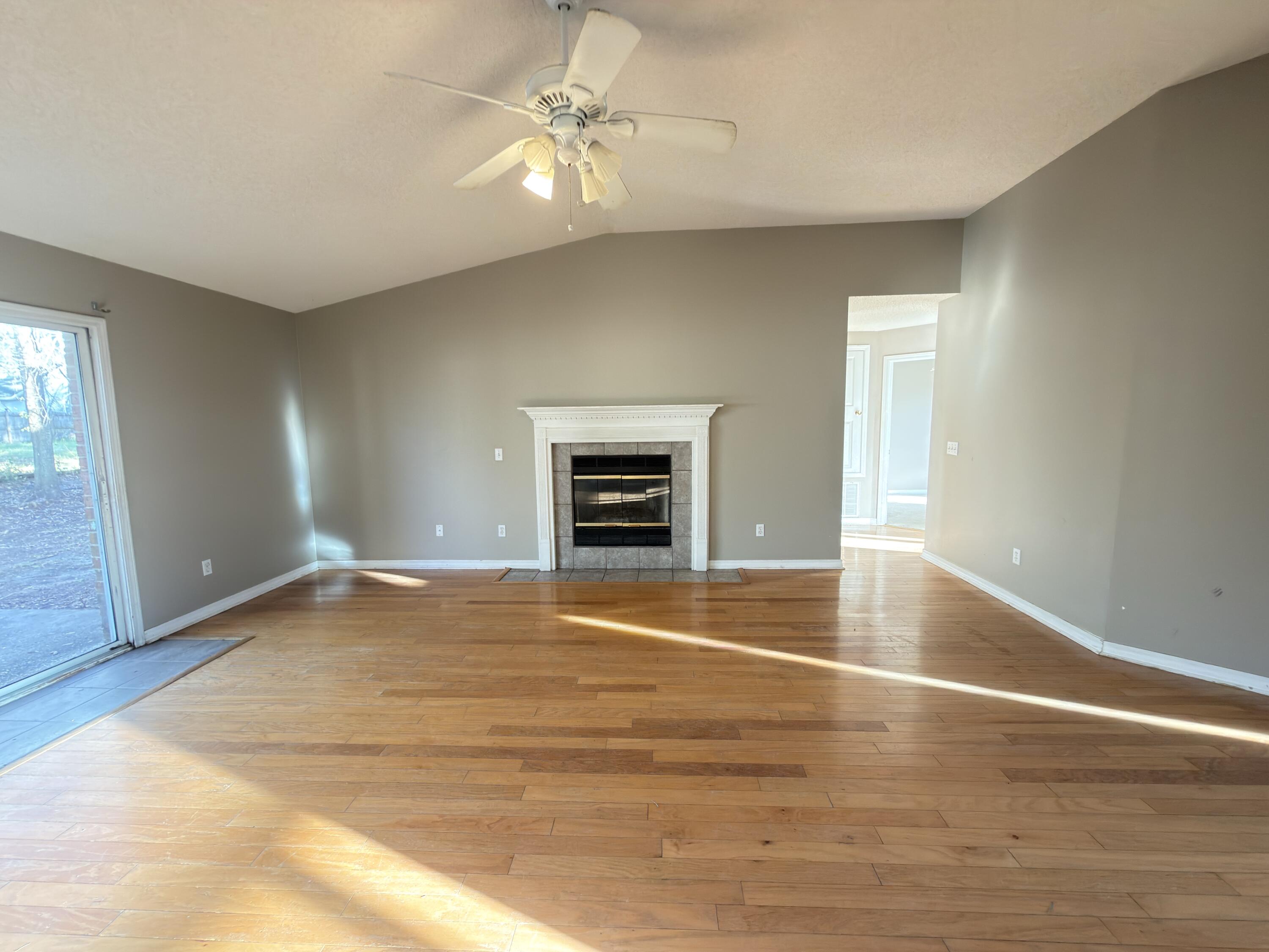 NORTHVIEW ESTATES 7TH ADDN - Residential