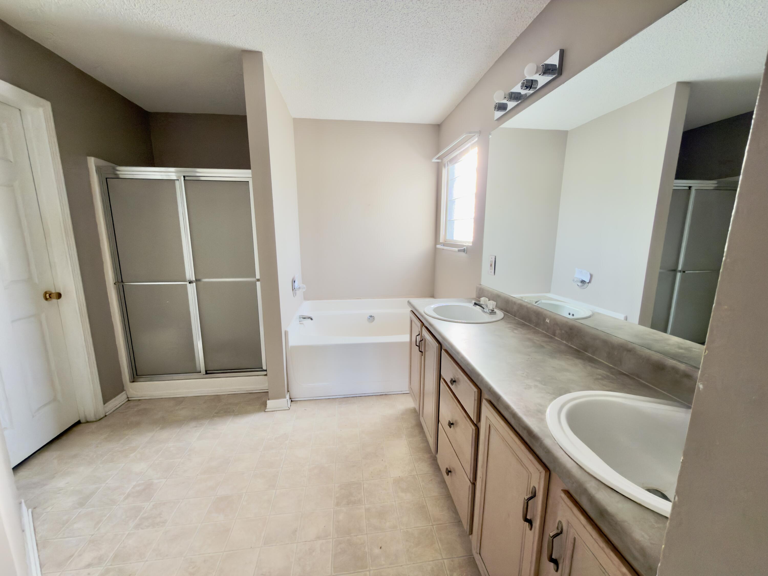 NORTHVIEW ESTATES 7TH ADDN - Residential