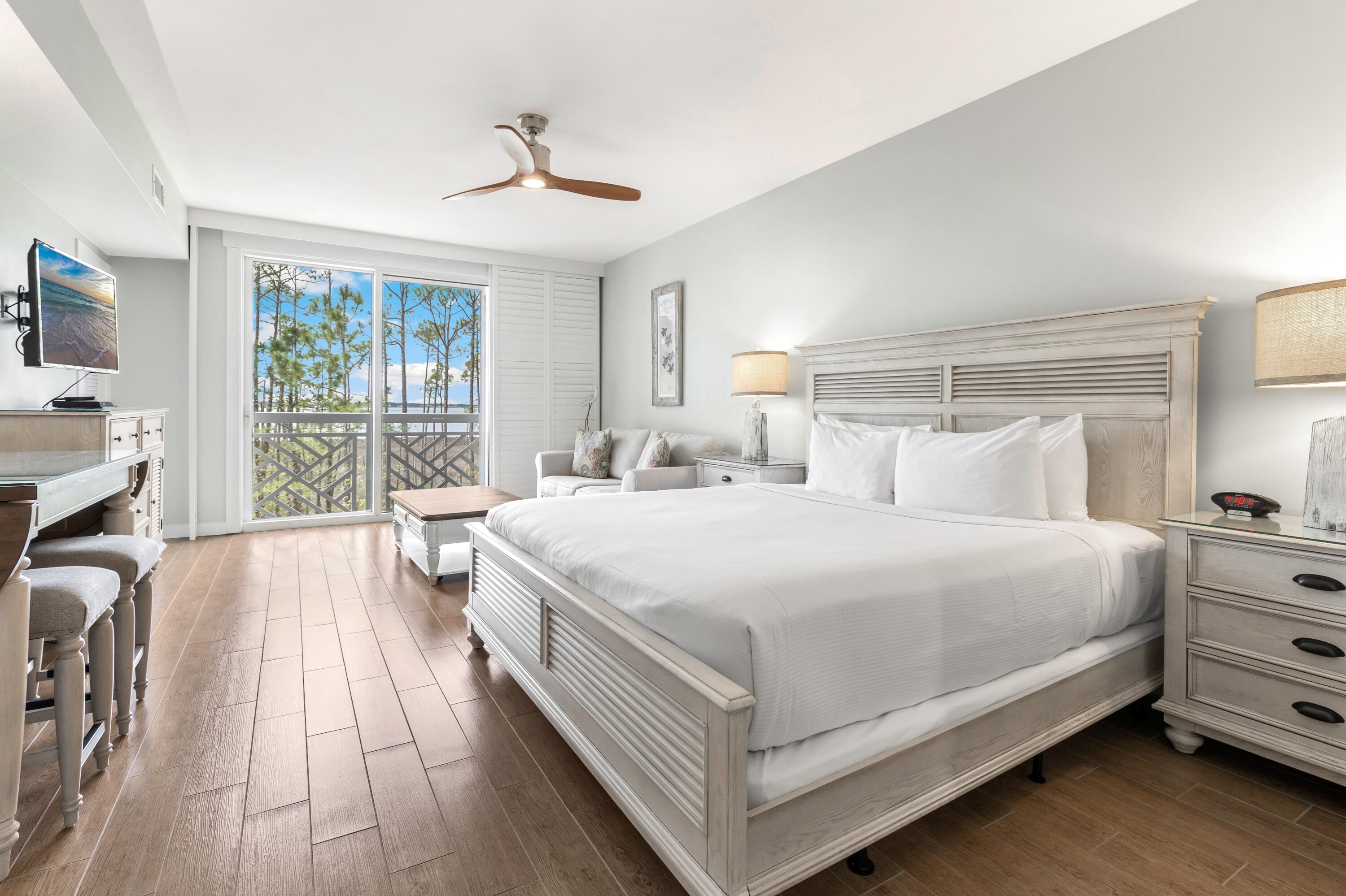 BAHIA CONDO - Residential