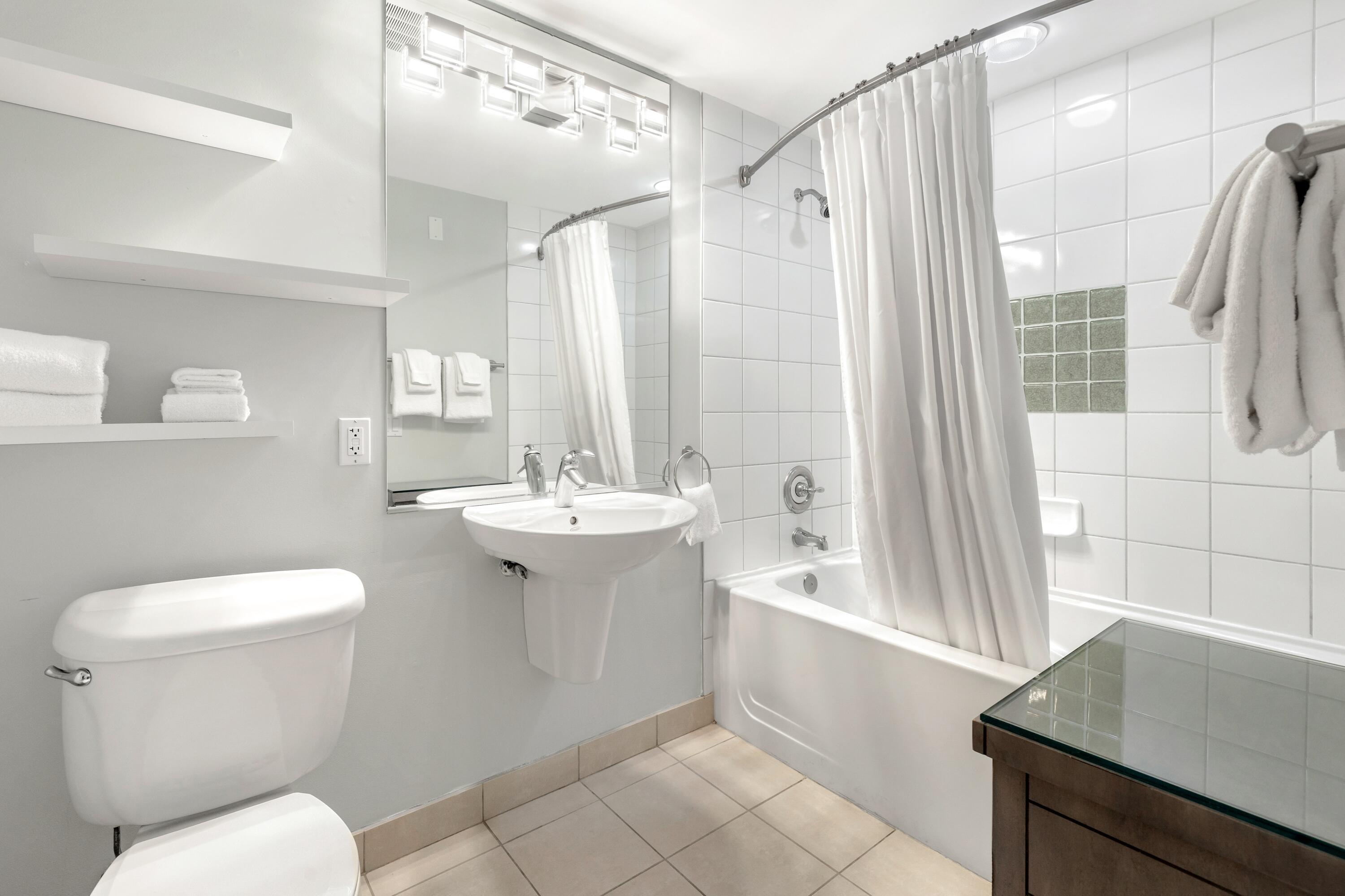 BAHIA CONDO - Residential