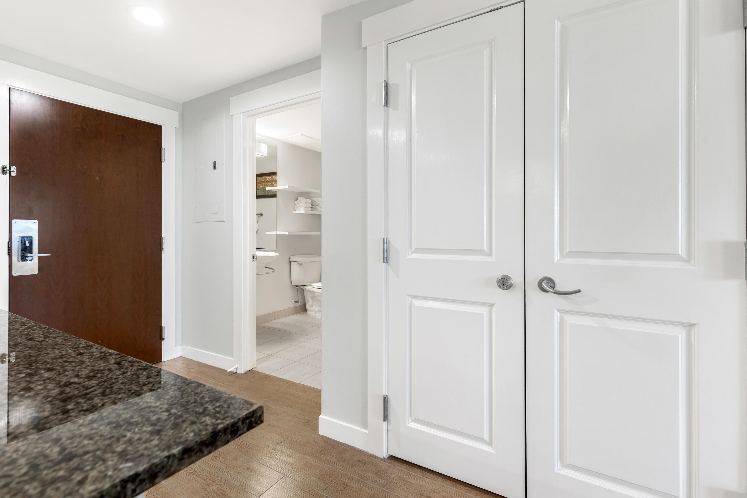 BAHIA CONDO - Residential