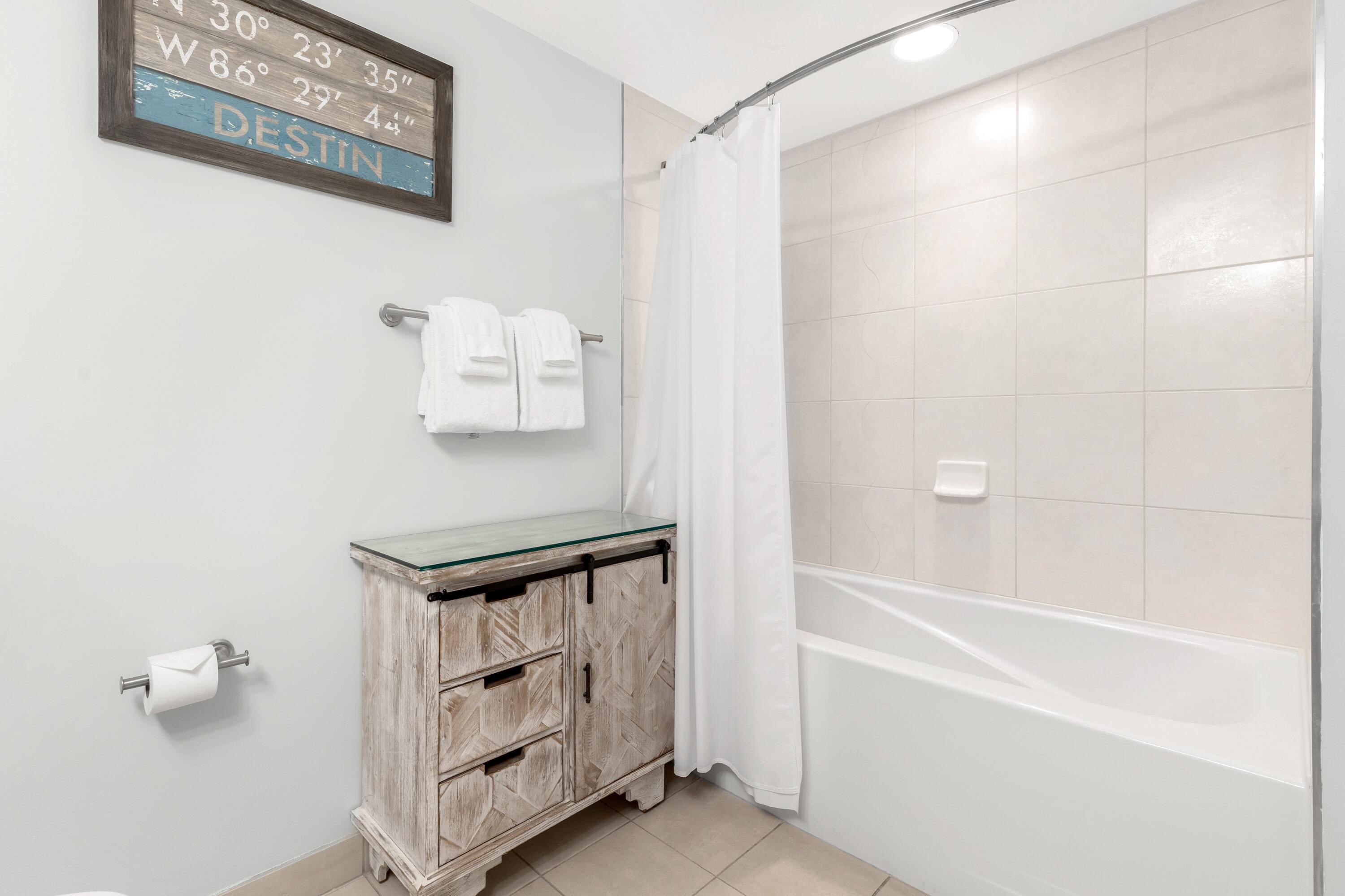 BAHIA CONDO - Residential