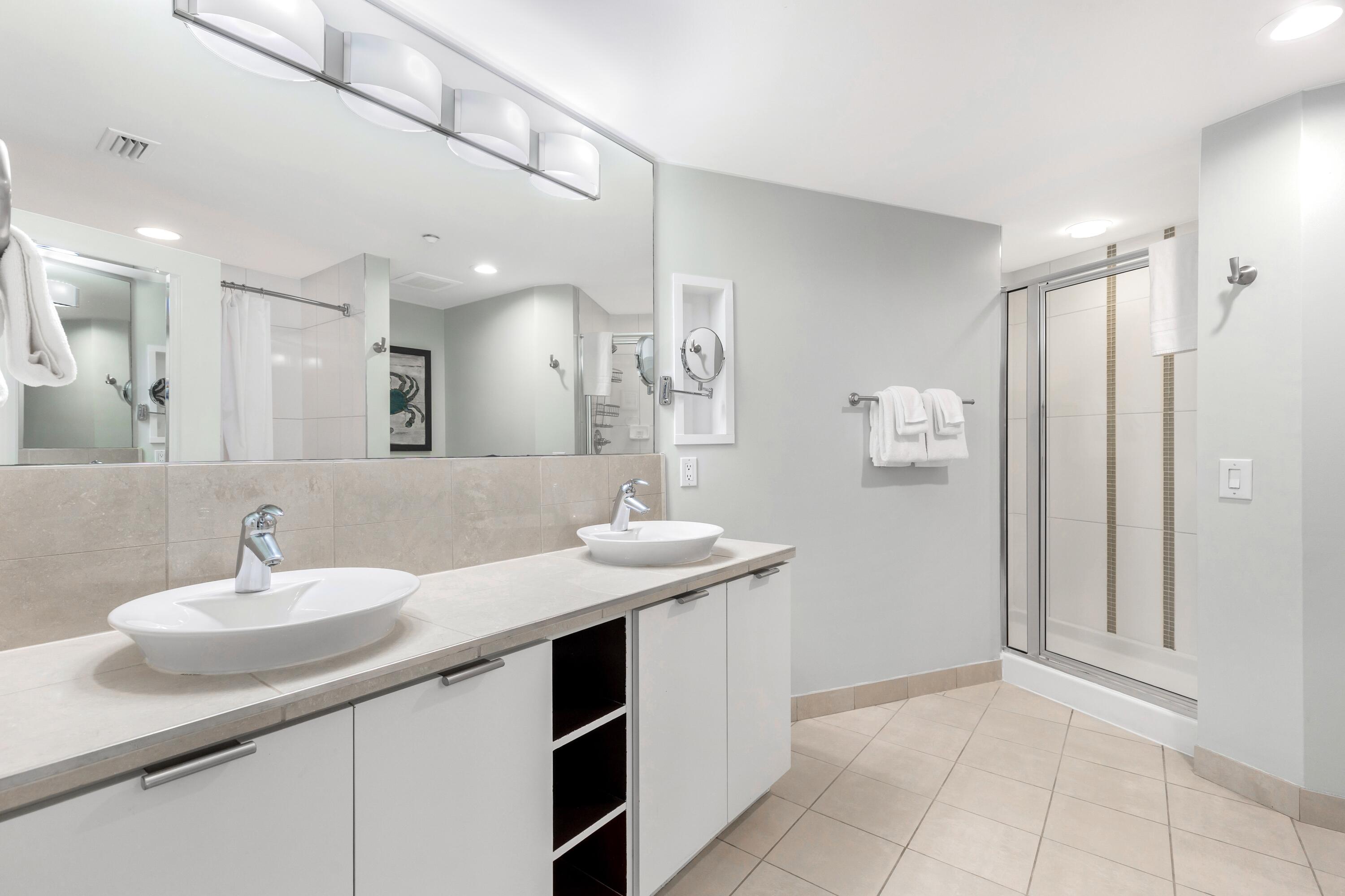 BAHIA CONDO - Residential