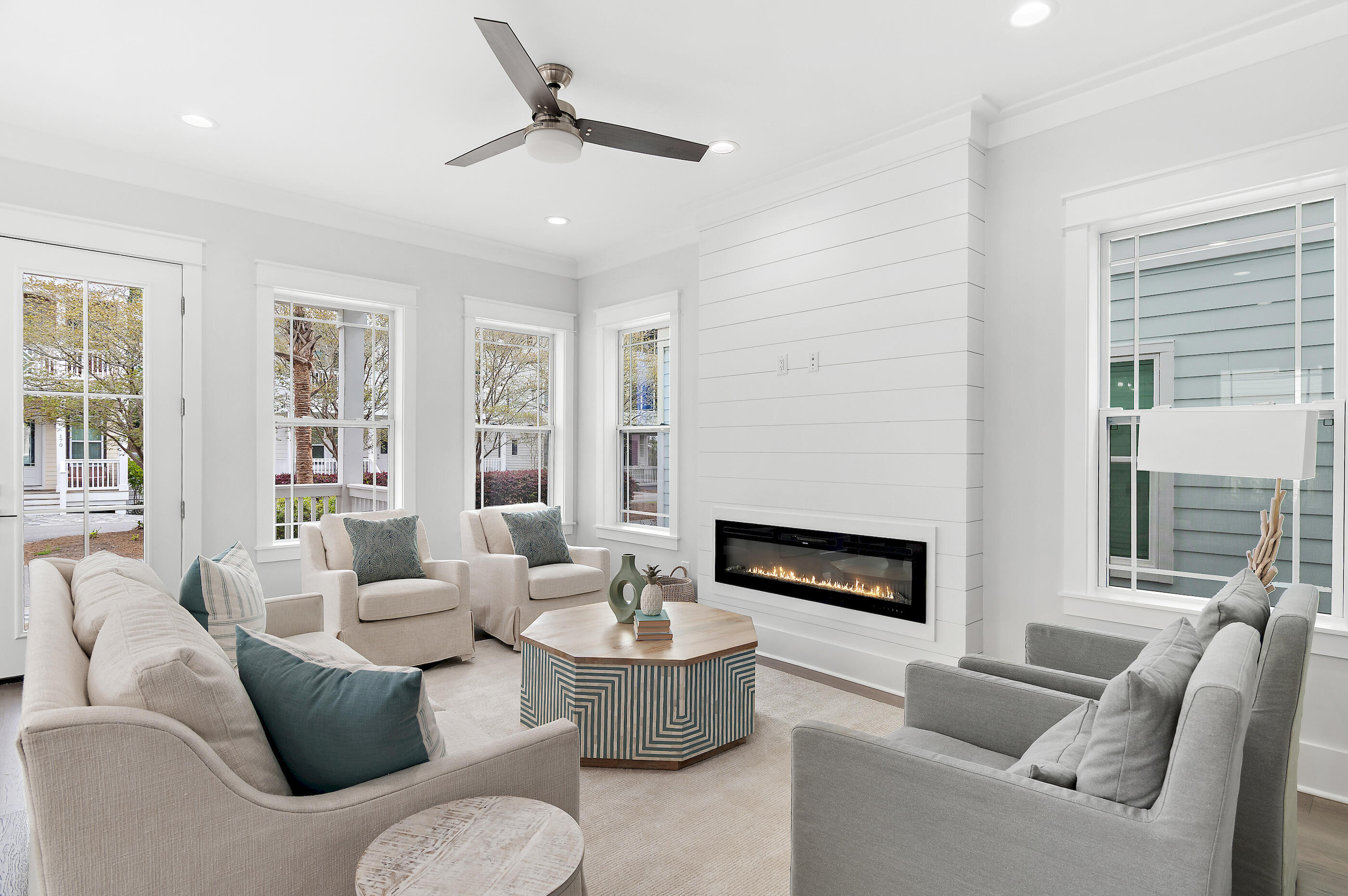 TREETOP S/D - Residential